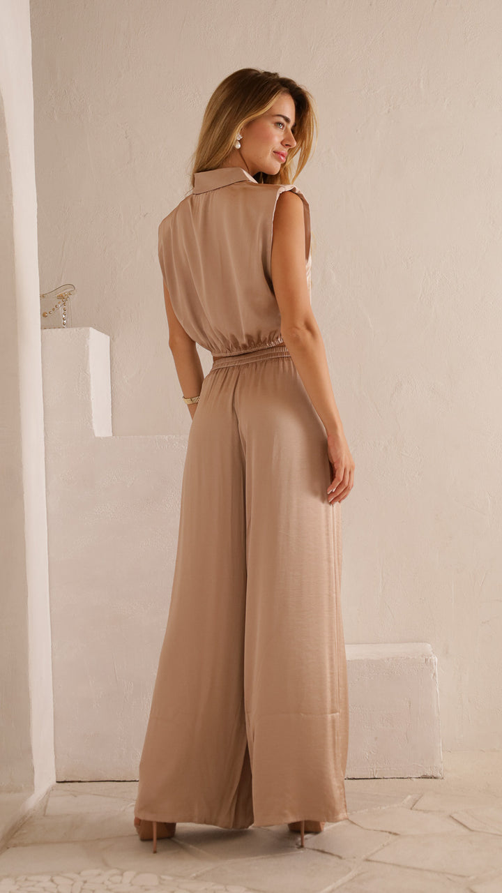 rear view image 1 of Elina Set