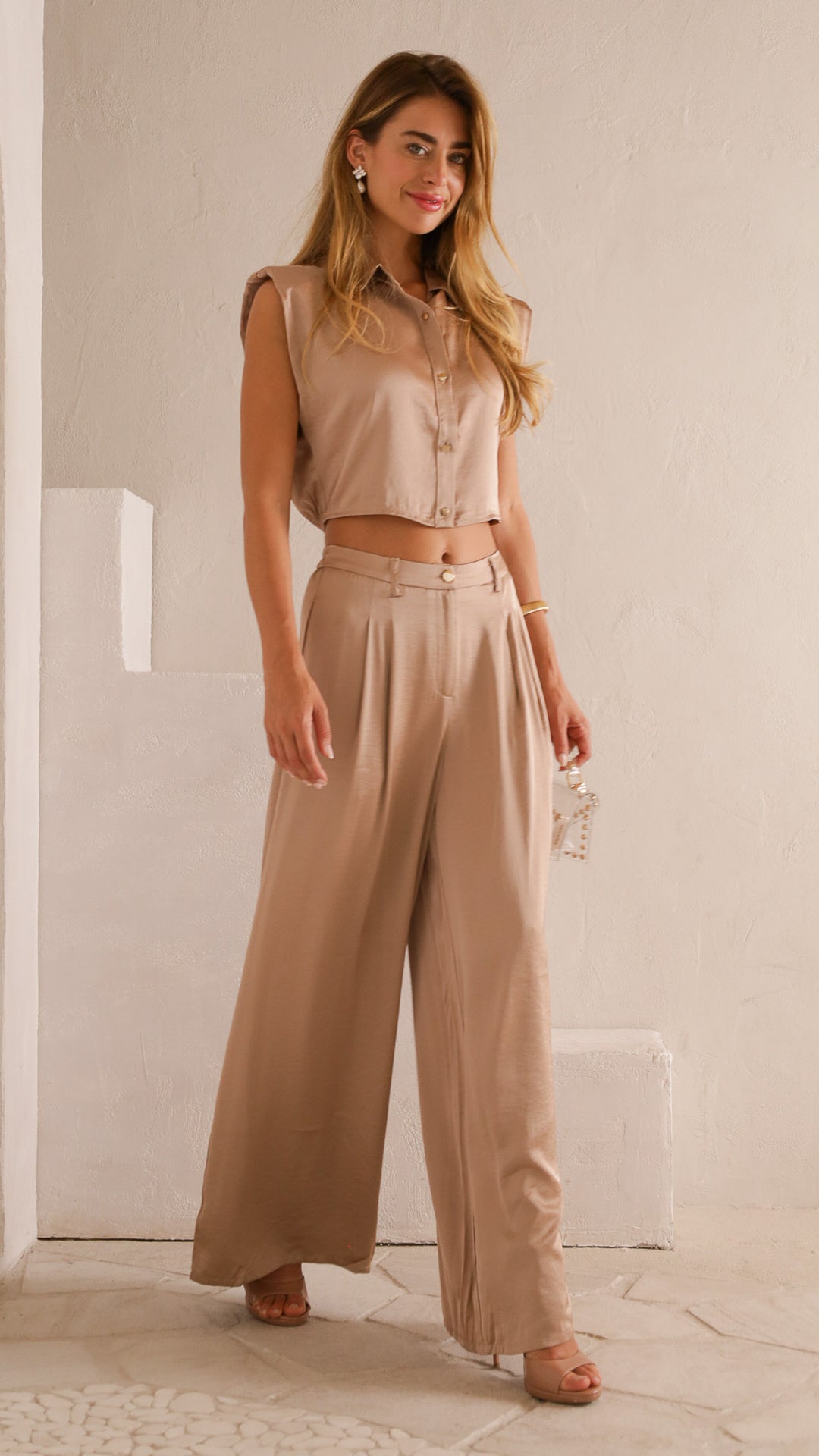 front view image 2 of Elina Set