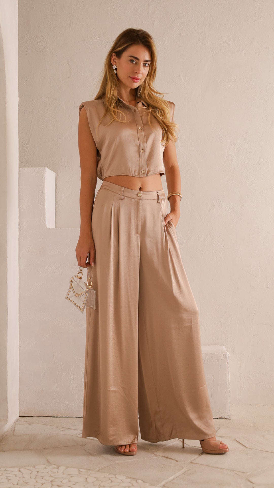 front view image 3 of Elina Set