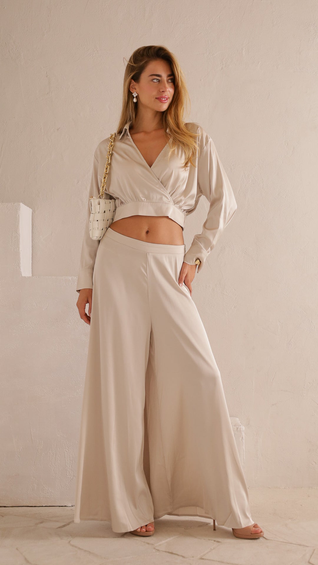 front view image 4 of Luna Lounge Set