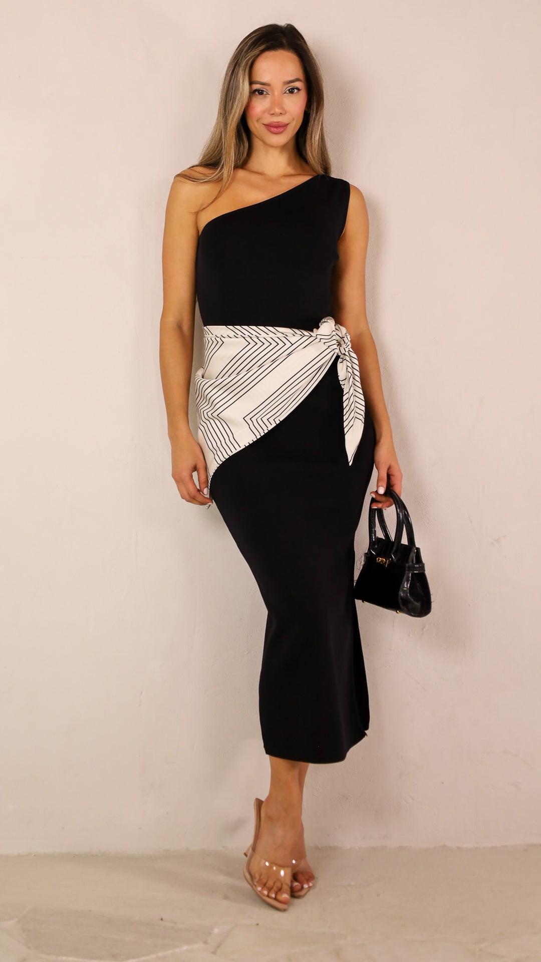 front view image 2 of Niela Midi Dress