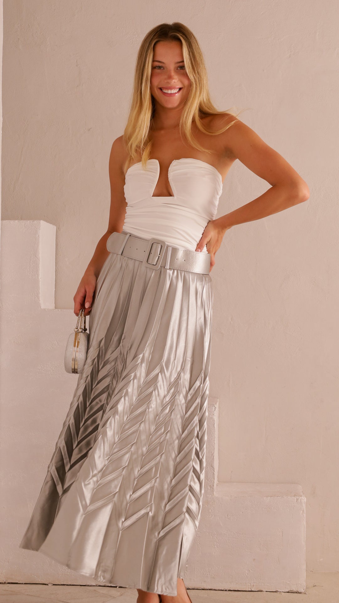 side view image 3 of Scarlit Skirt