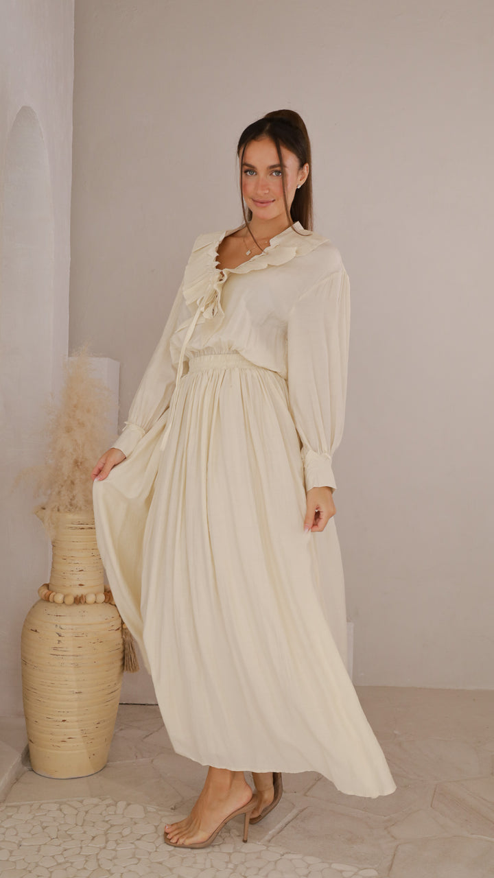 side view image 2 of Ireni Dress