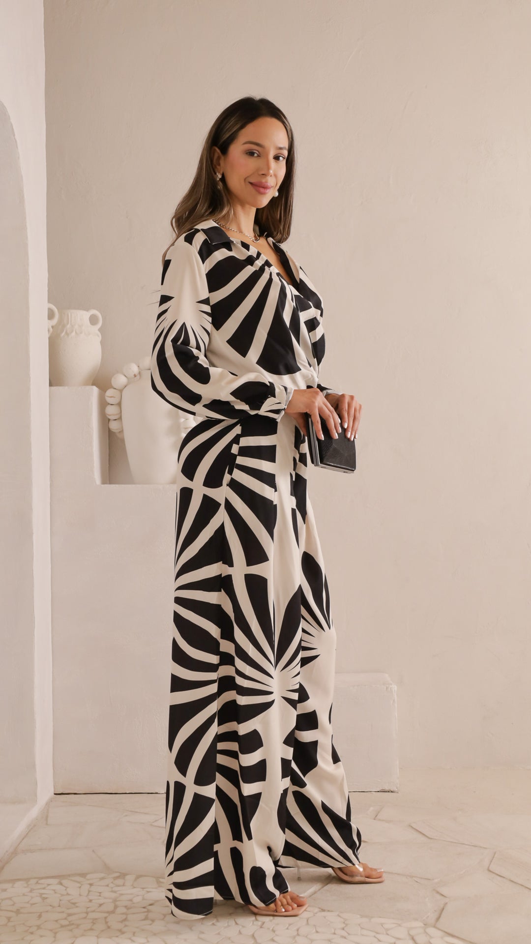 side view image 1 of Frida Set