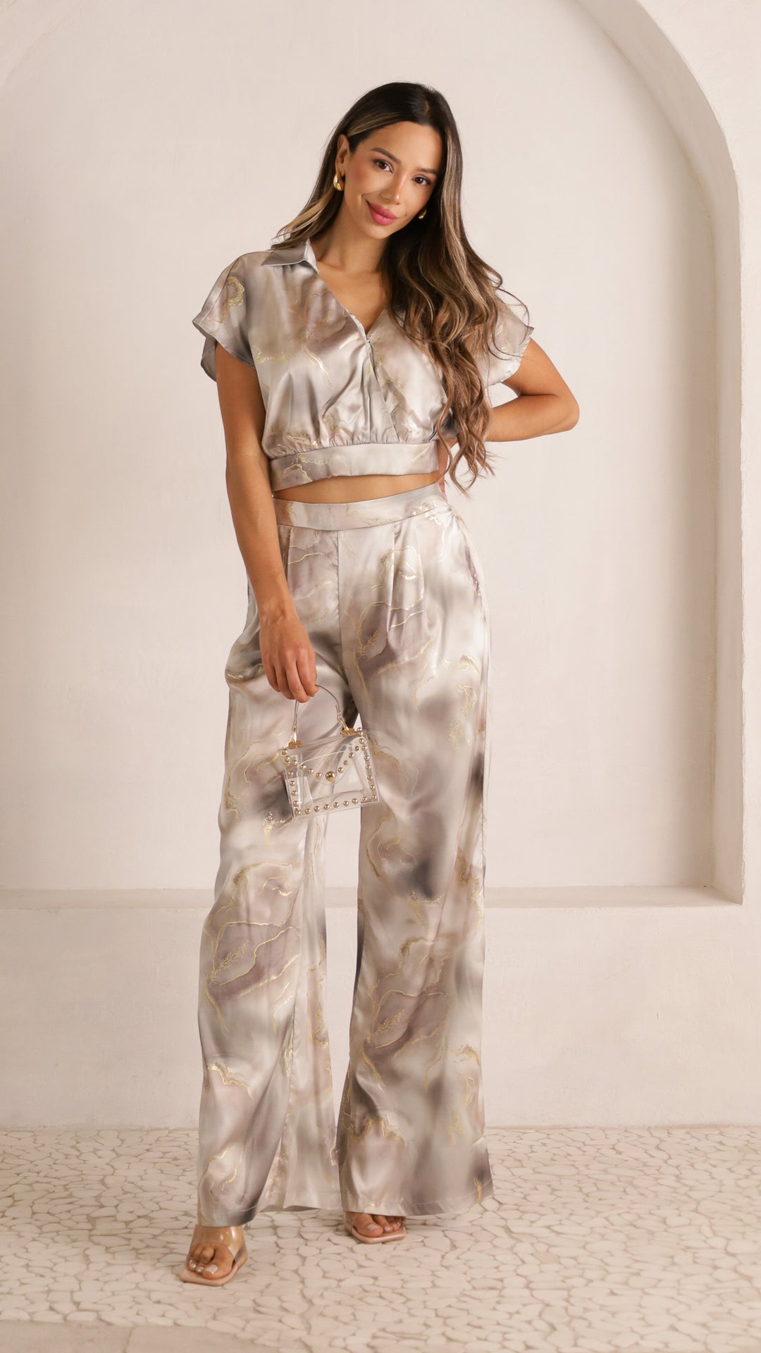 2 image front view_brown of Diom Set