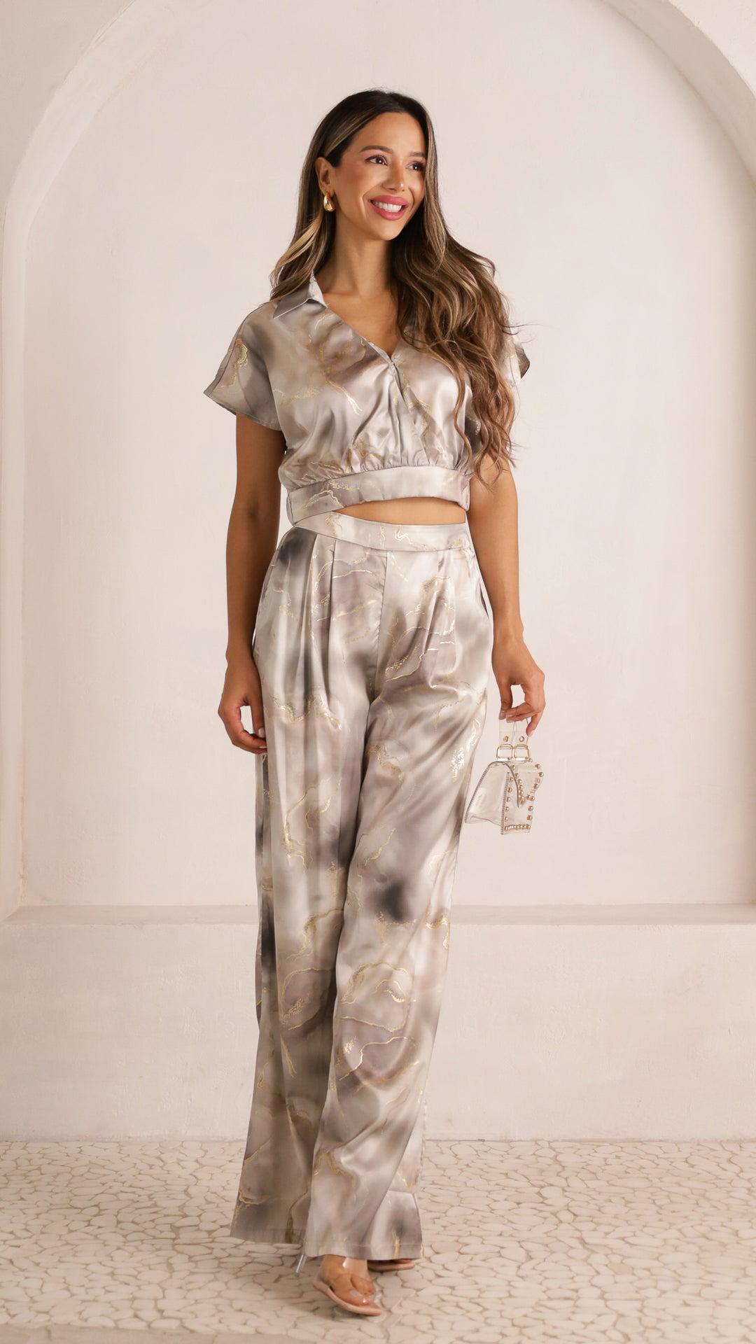 2 image front view_brown of Diom Set