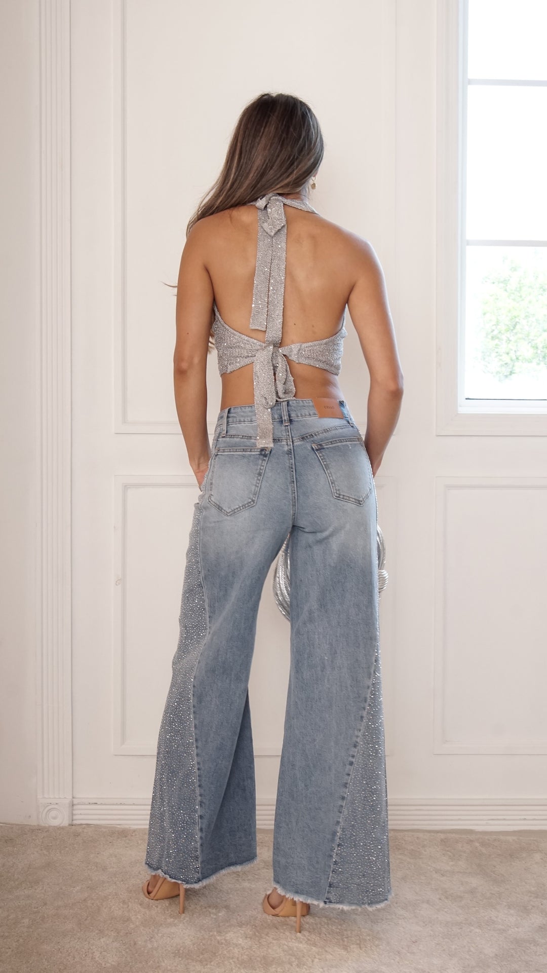 rear view image 1 of Arla Top
