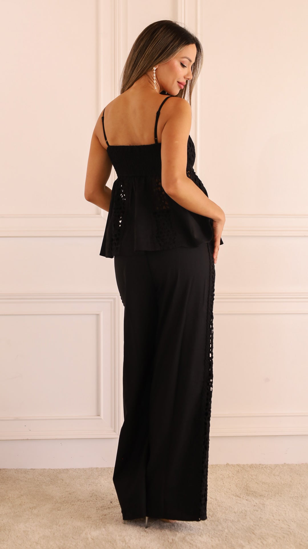 rear view image 1 of Bearen Set