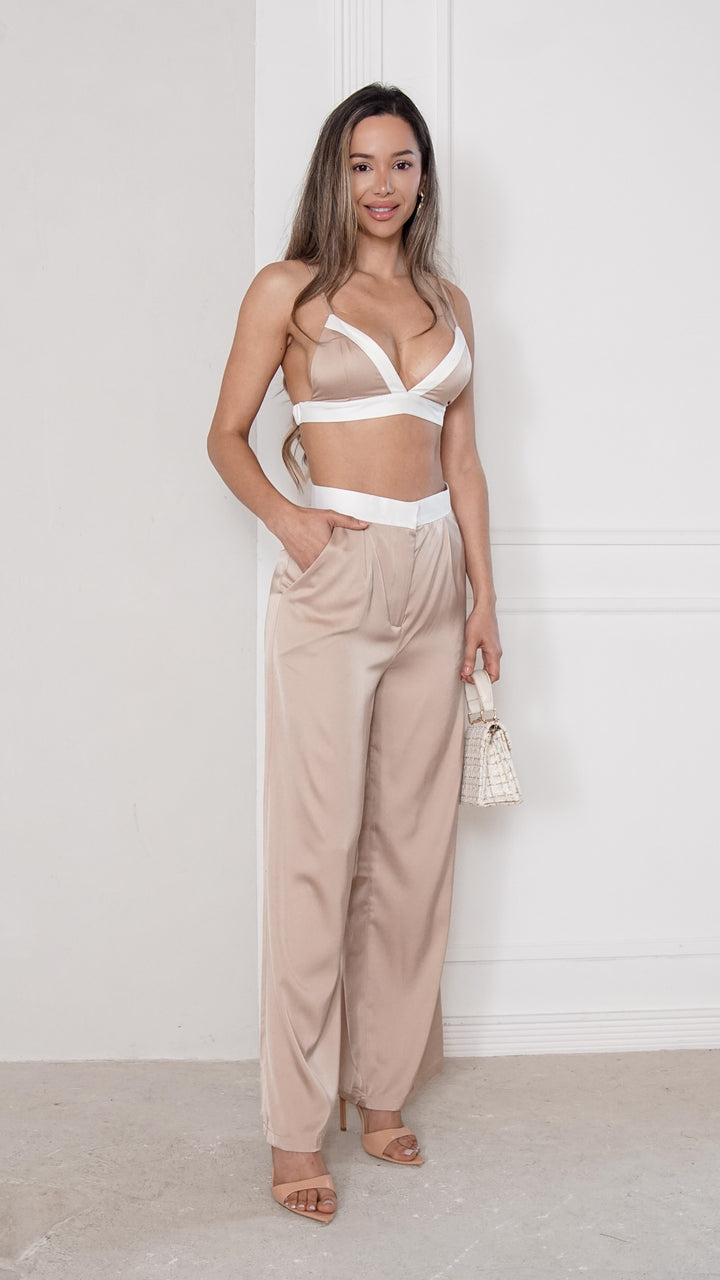 front view image 3 of Elowen Pants Set