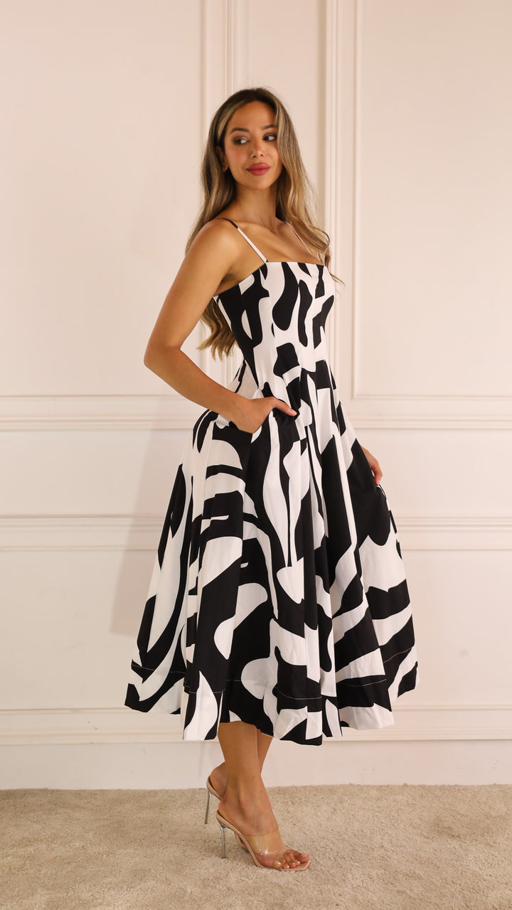 side view image 1 of Grisela Midi Dress
