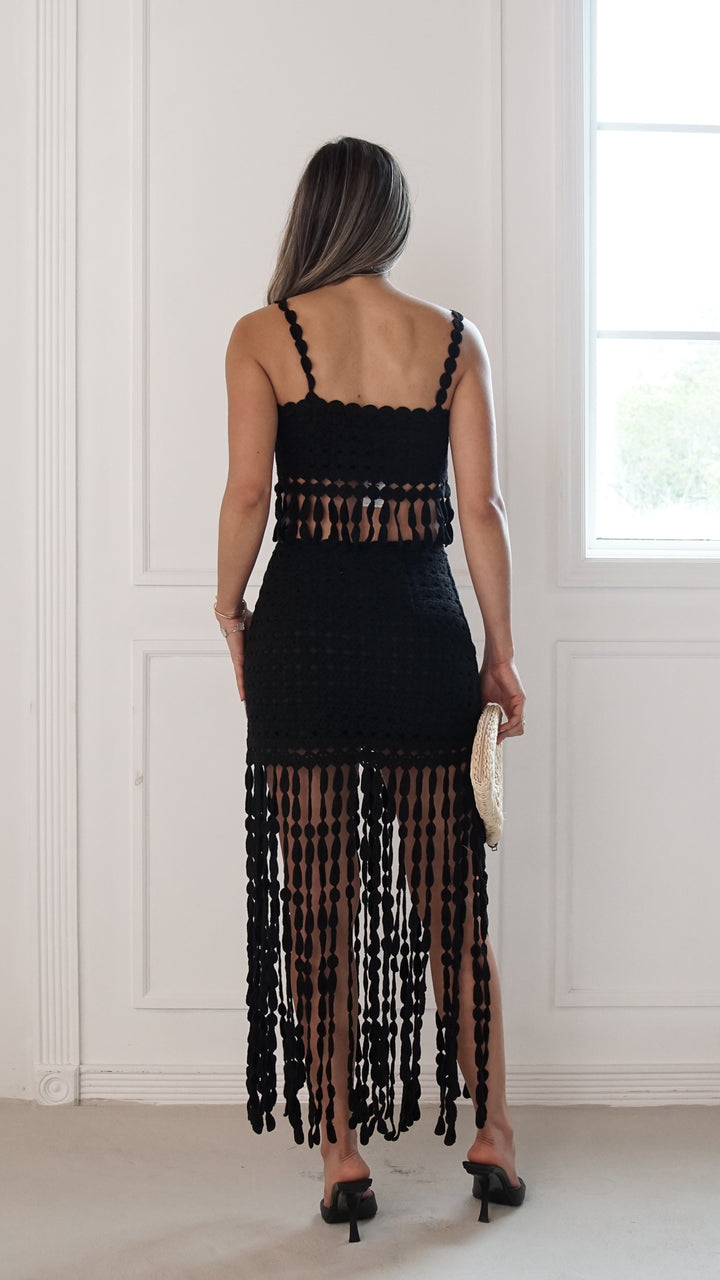 rear view image 1 of Dreya Set