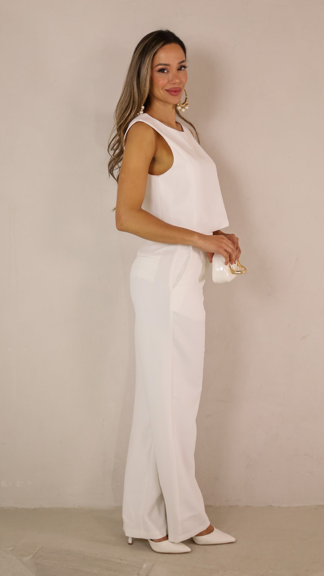 side view image 1 of Naila Top
