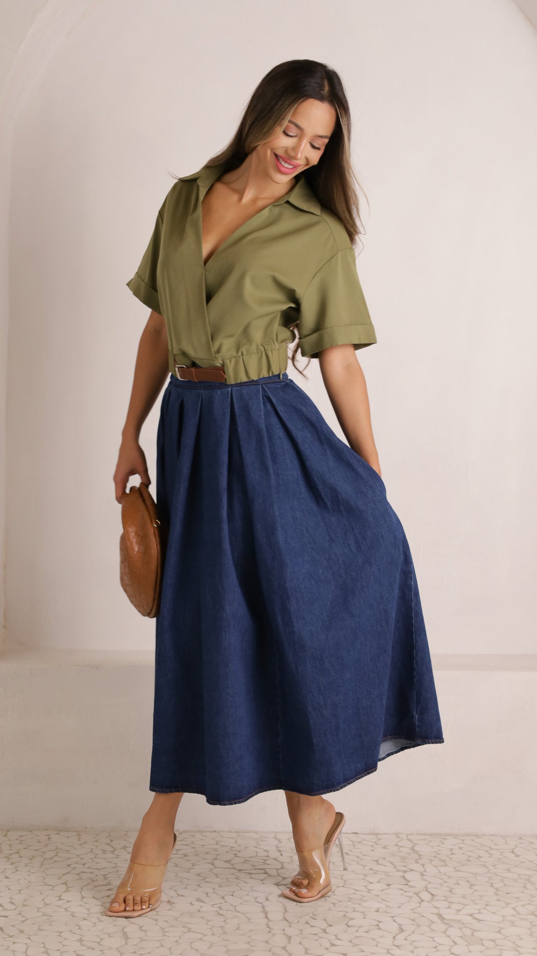 side view image 3 of Yesleny Skirt