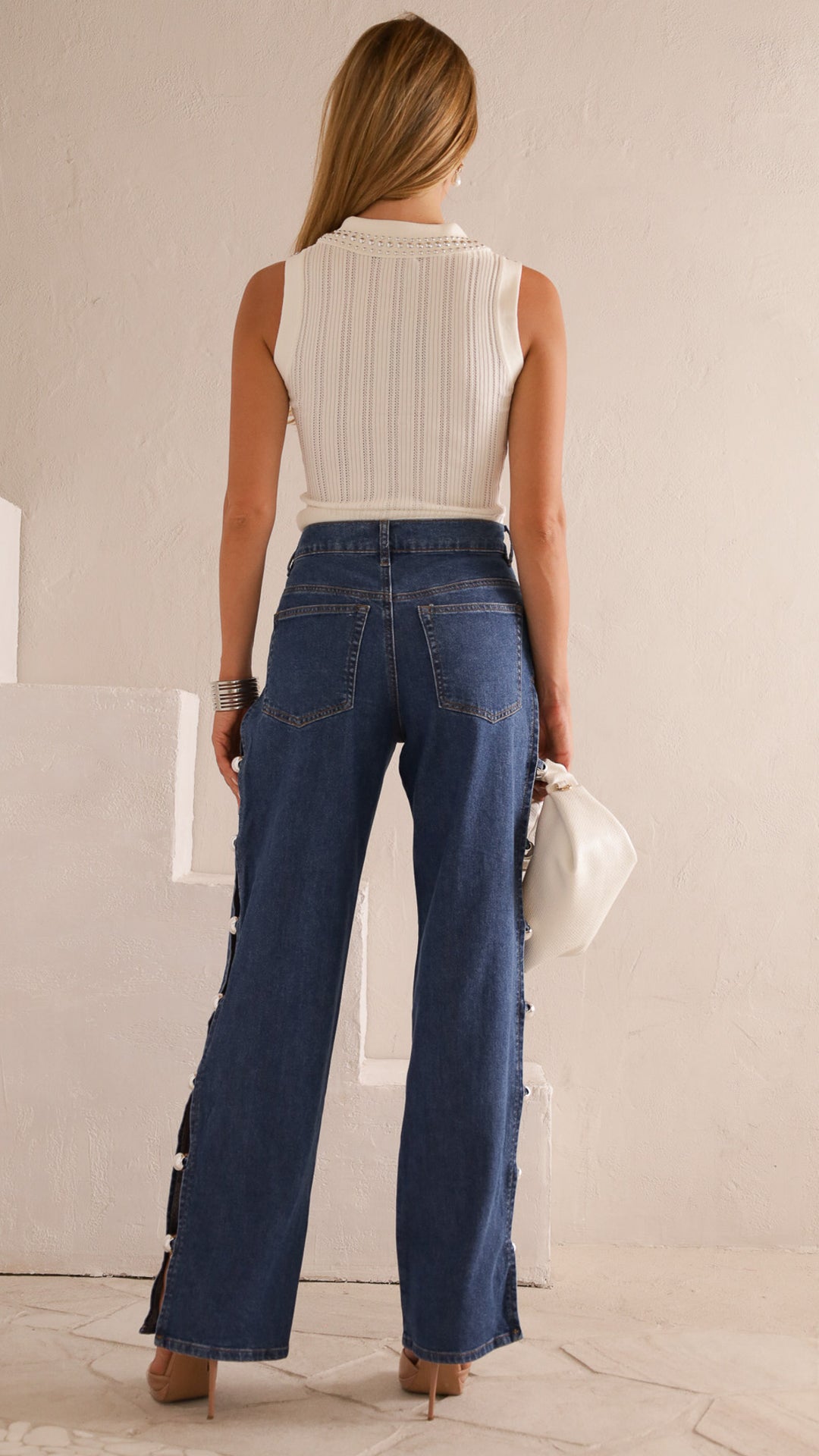 rear view image 1 of Clio Top