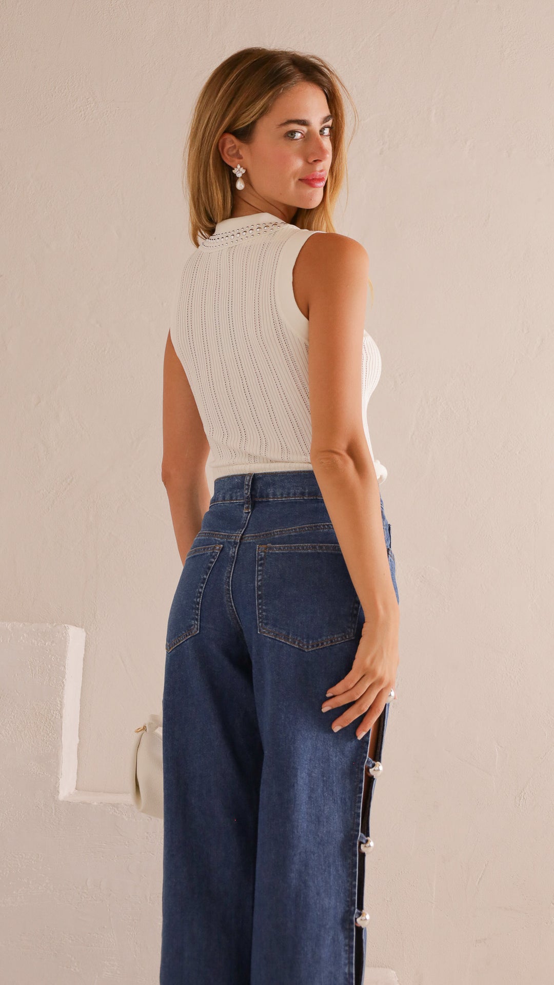 rear view image 2 of Clio Top