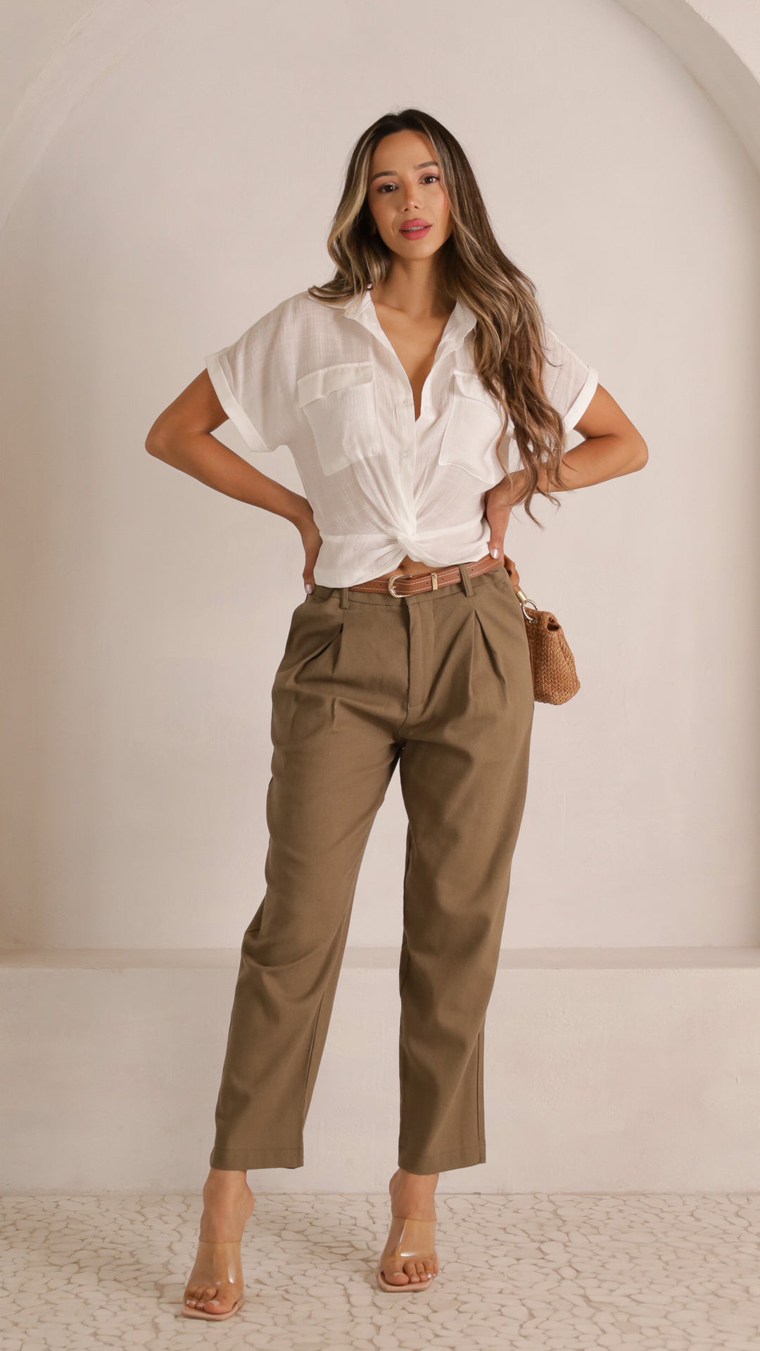 2 image front view_olive of Caside Pants