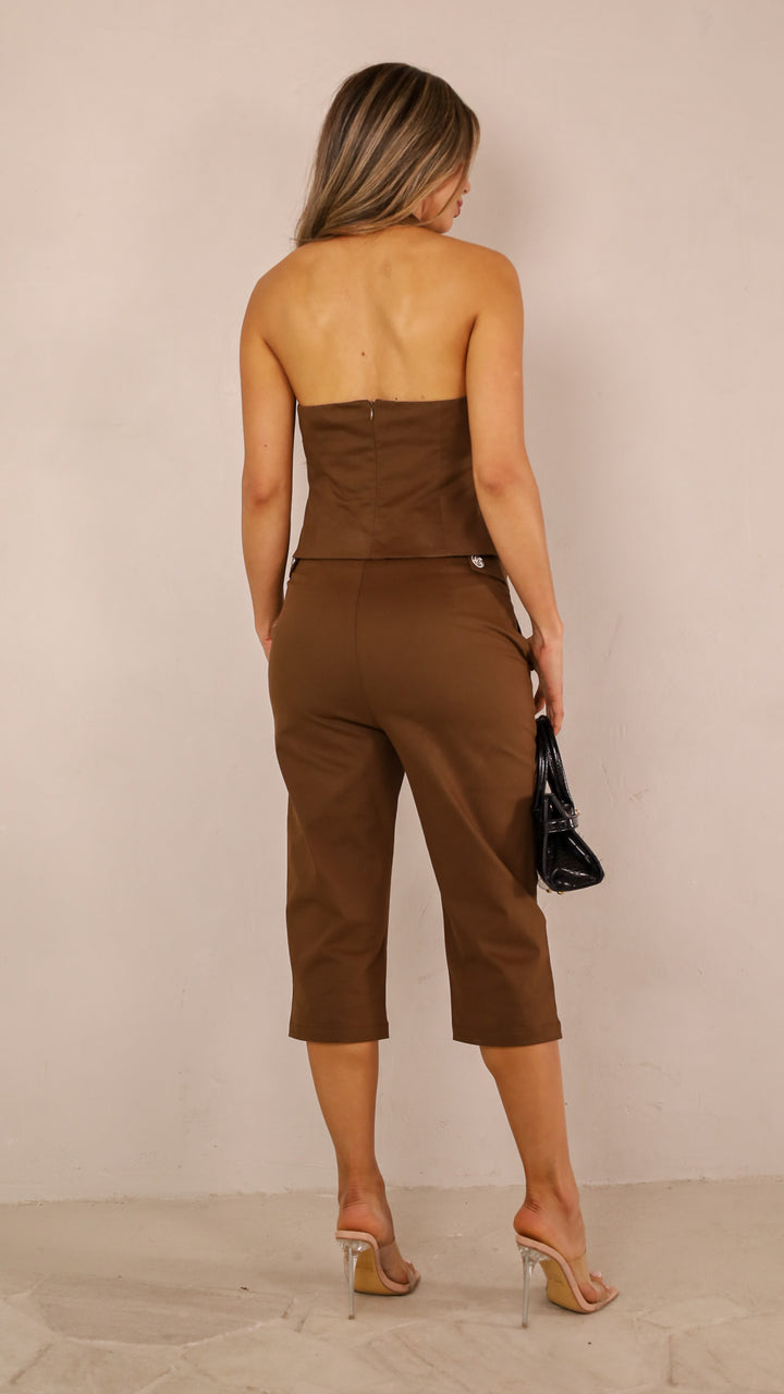 rear view image 1 of Claud Set