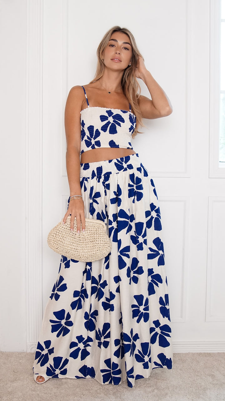 front view image 3 of Noemi Skirt Set