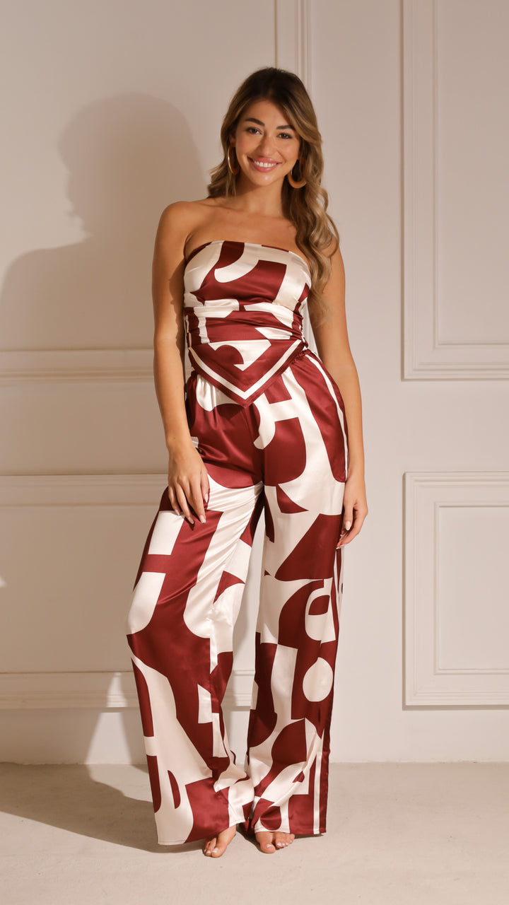 front view image 2 of Ami Set