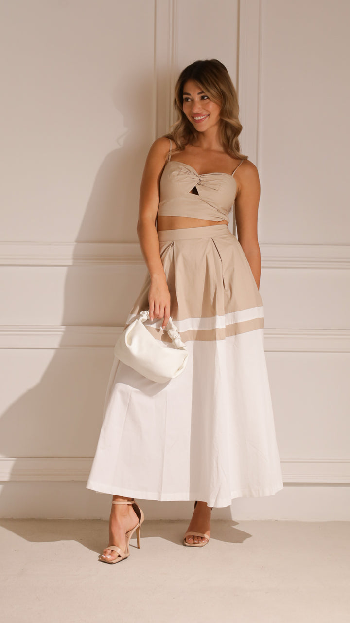 front view image 4 of Delfina Set