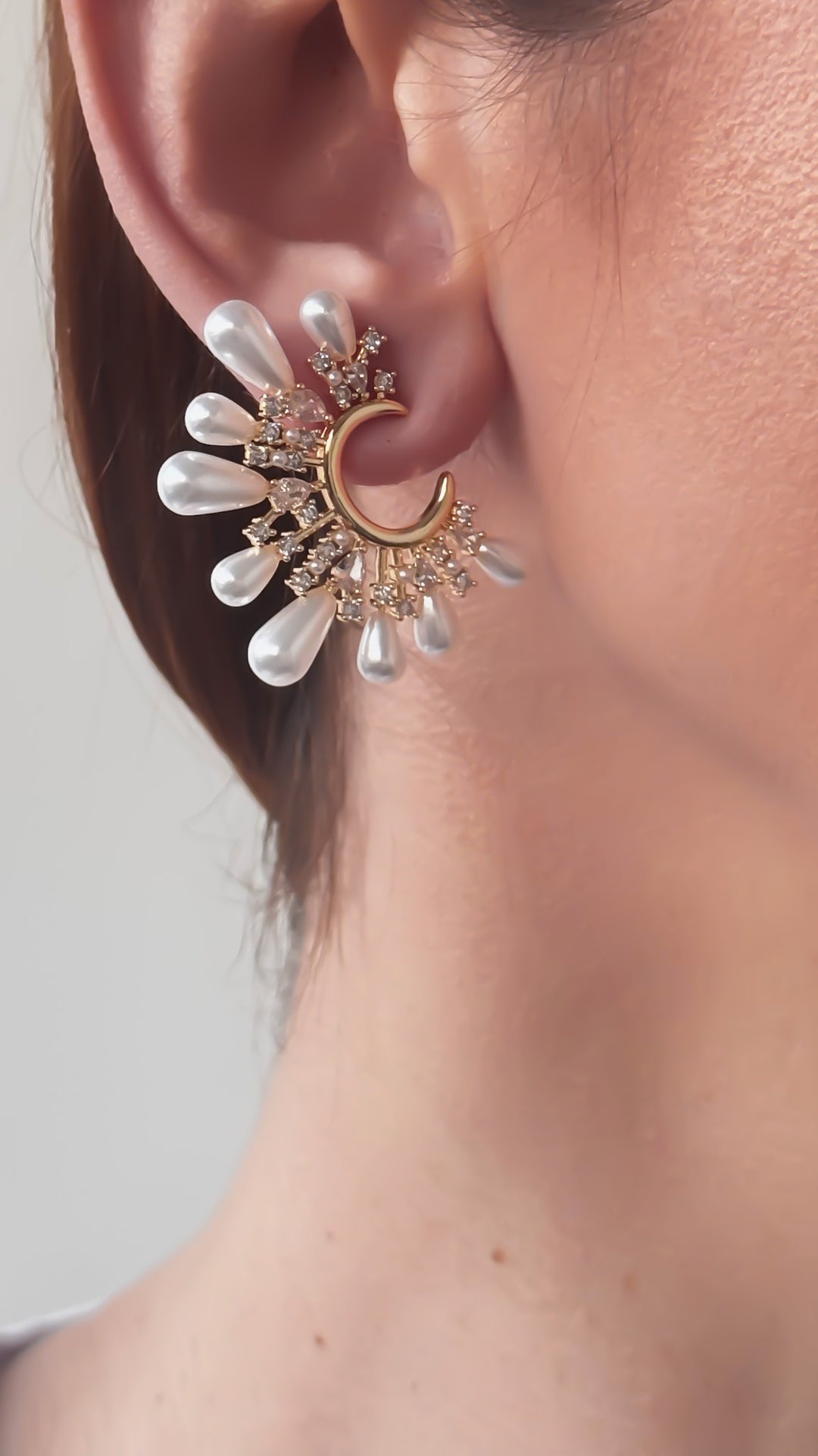 front view image 3 of Isolde Earrings