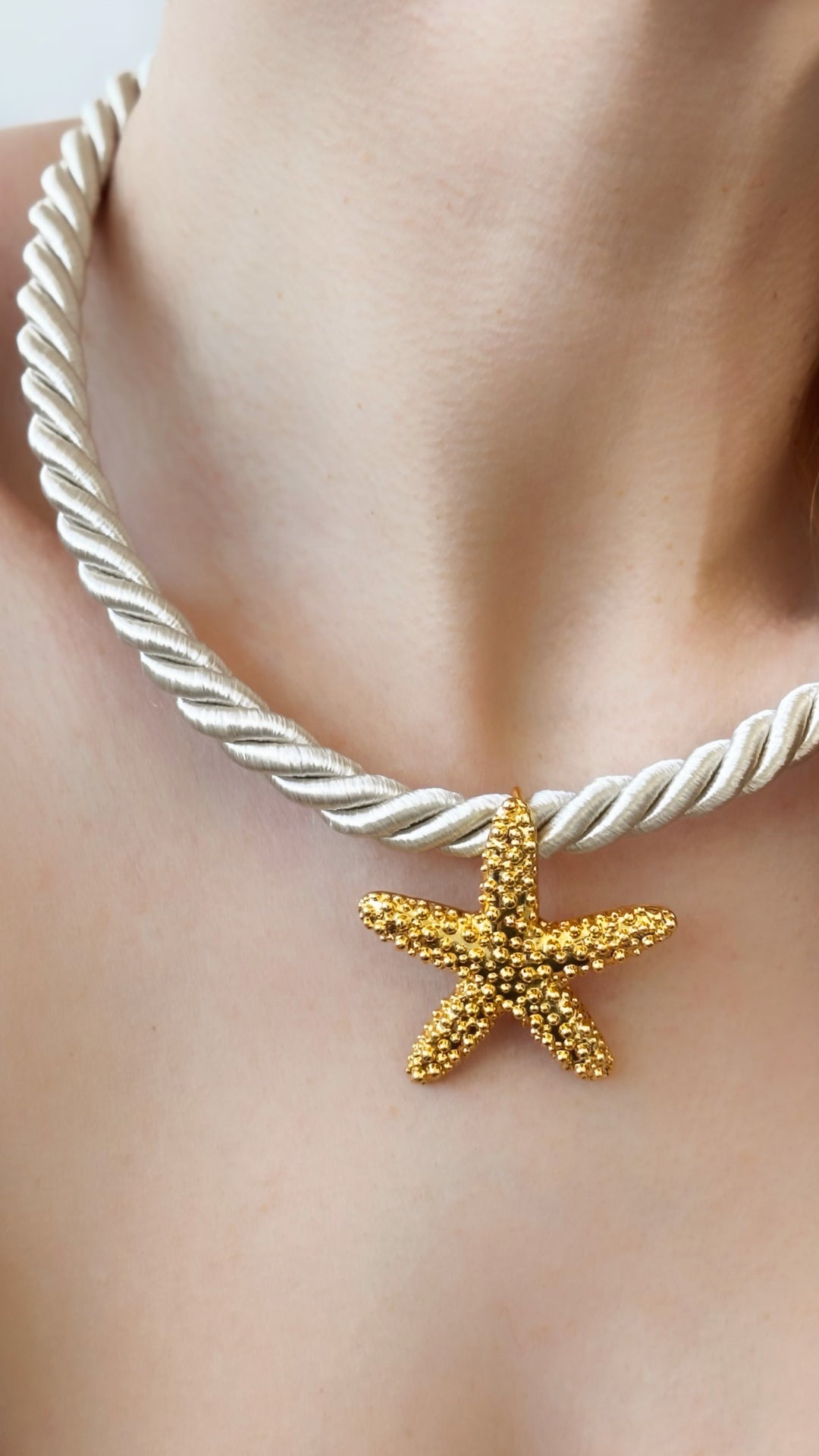 front view image 7 of Seloria Necklace