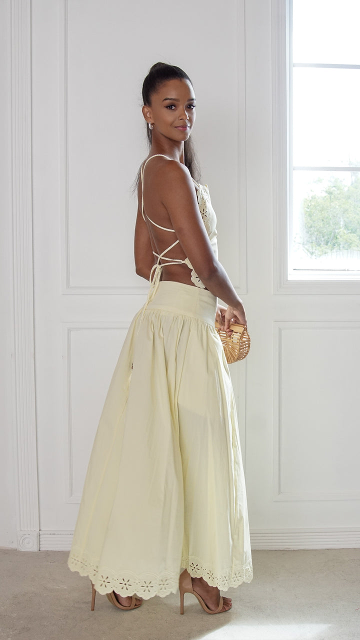 side view image 2 of Samantha Set