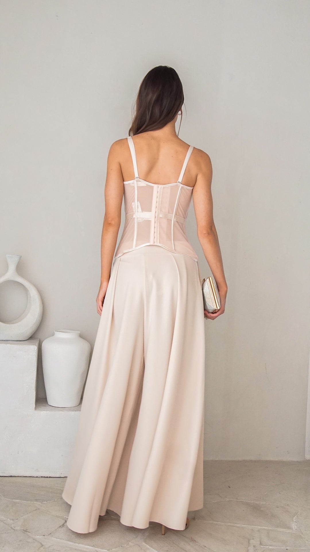 rear view image 1 of Reise Top