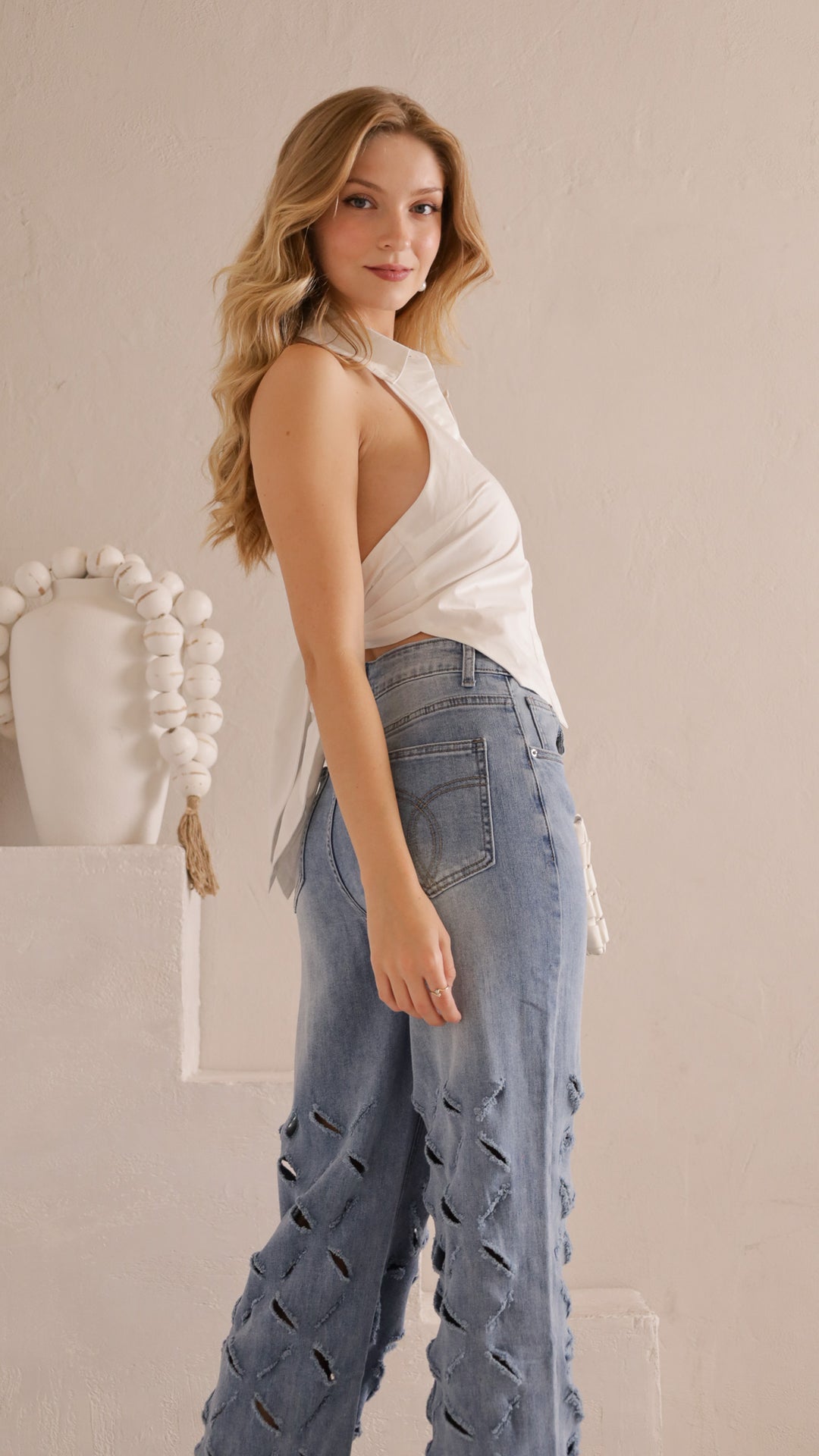 side view image 3 of Castilla Lace-Detail Pants