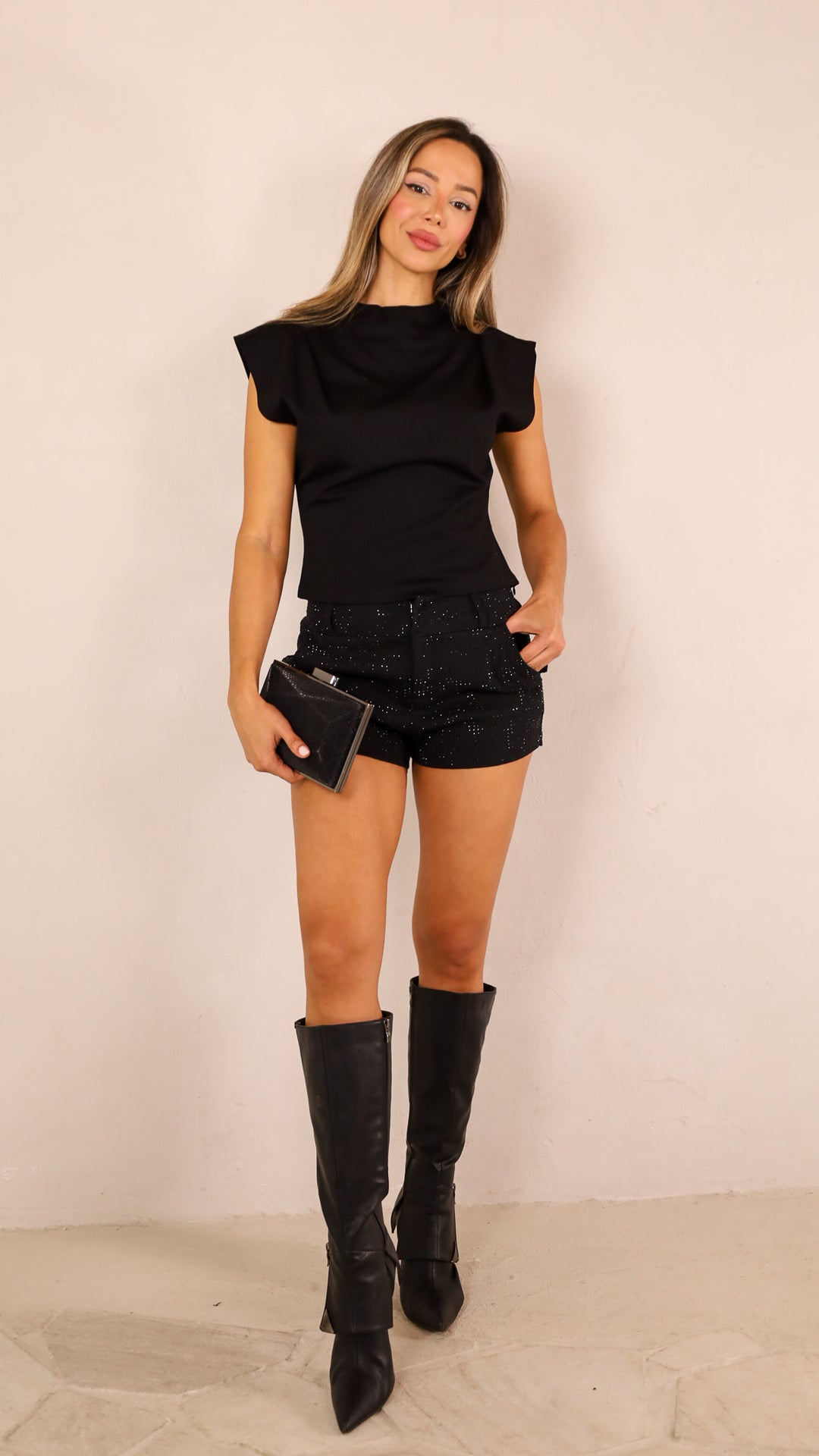 front view image 4 of Klarna Shorts