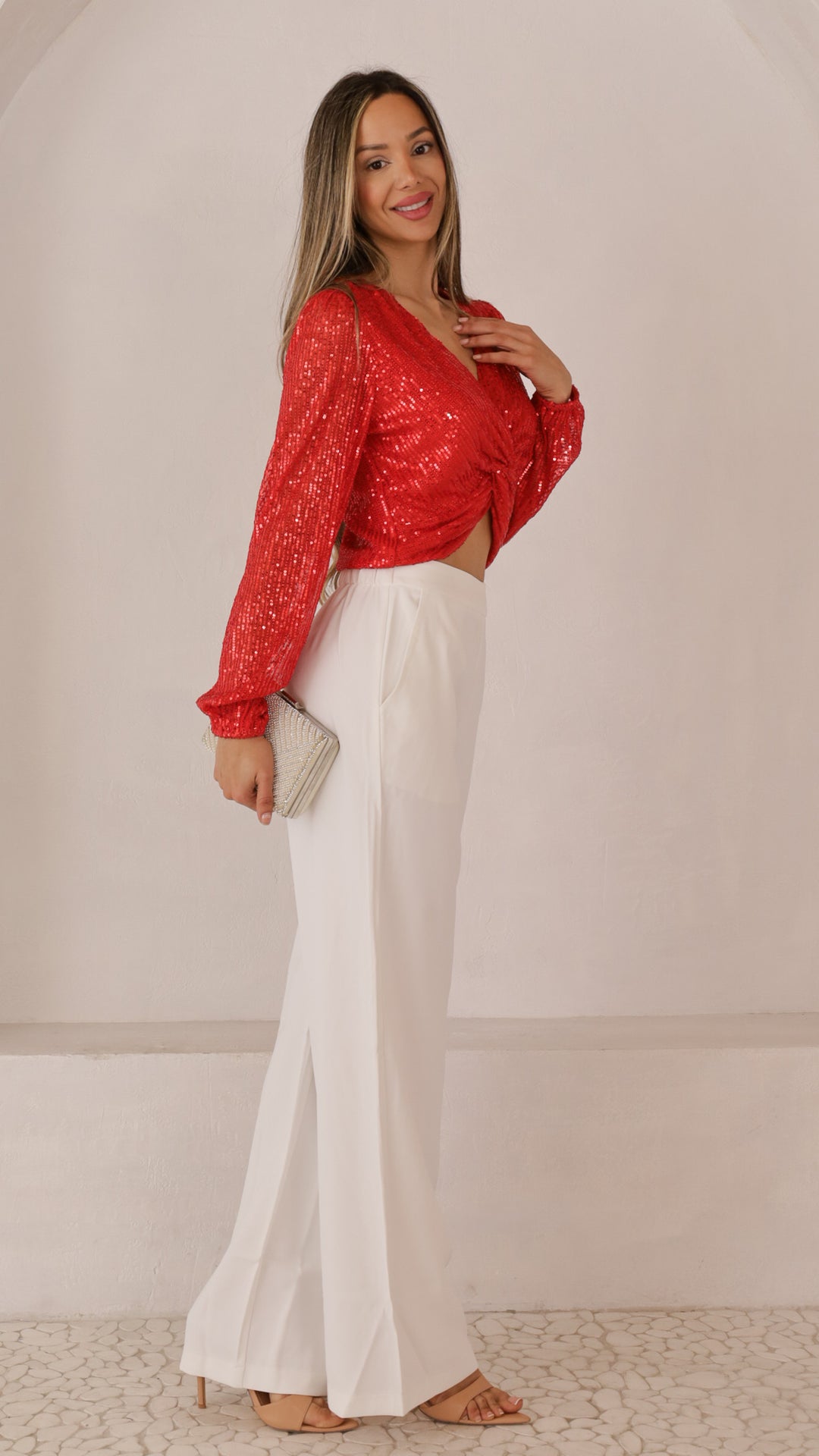 side view image 1 of Arahi Top