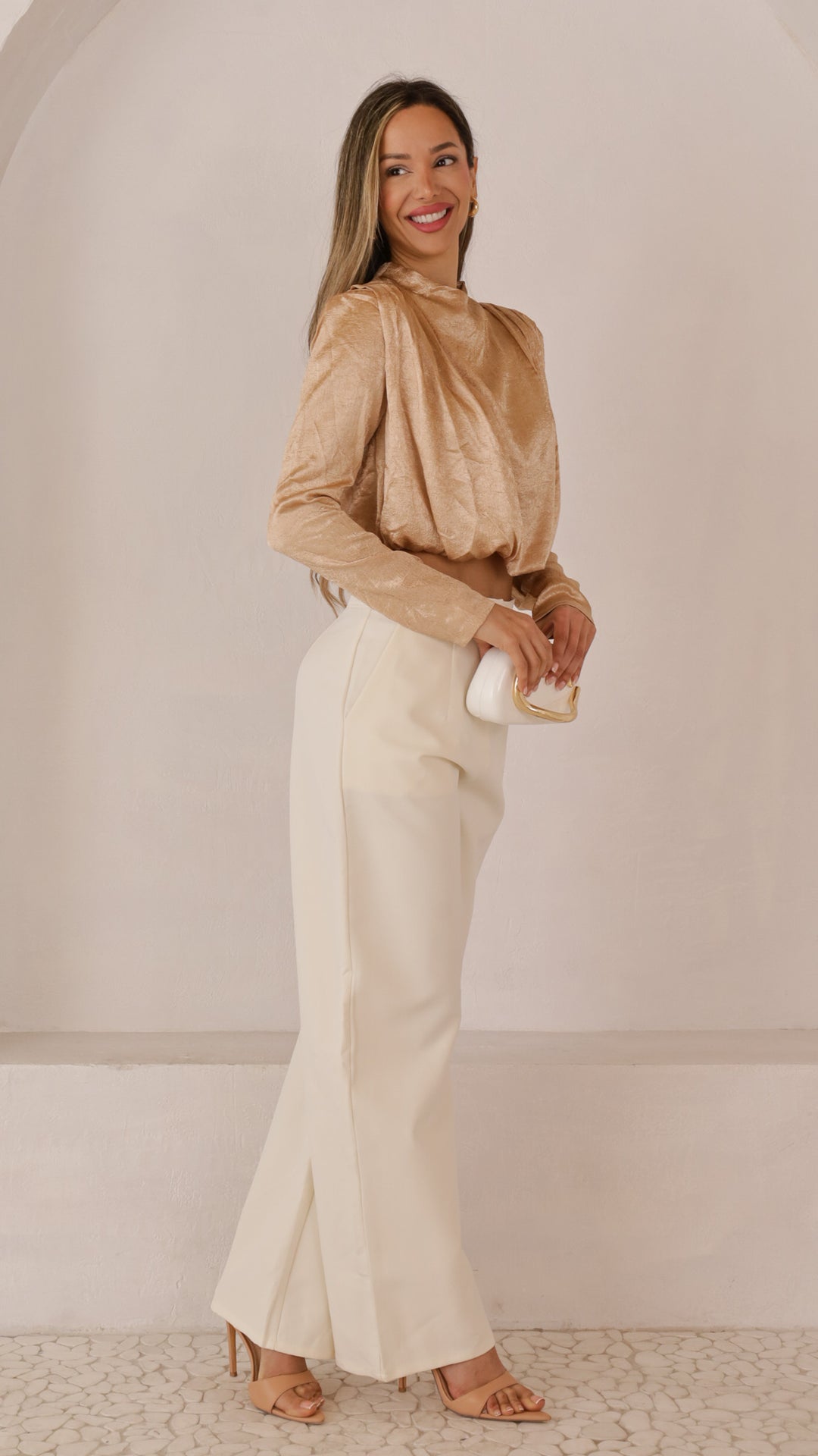 side view image 1 of Lody Top