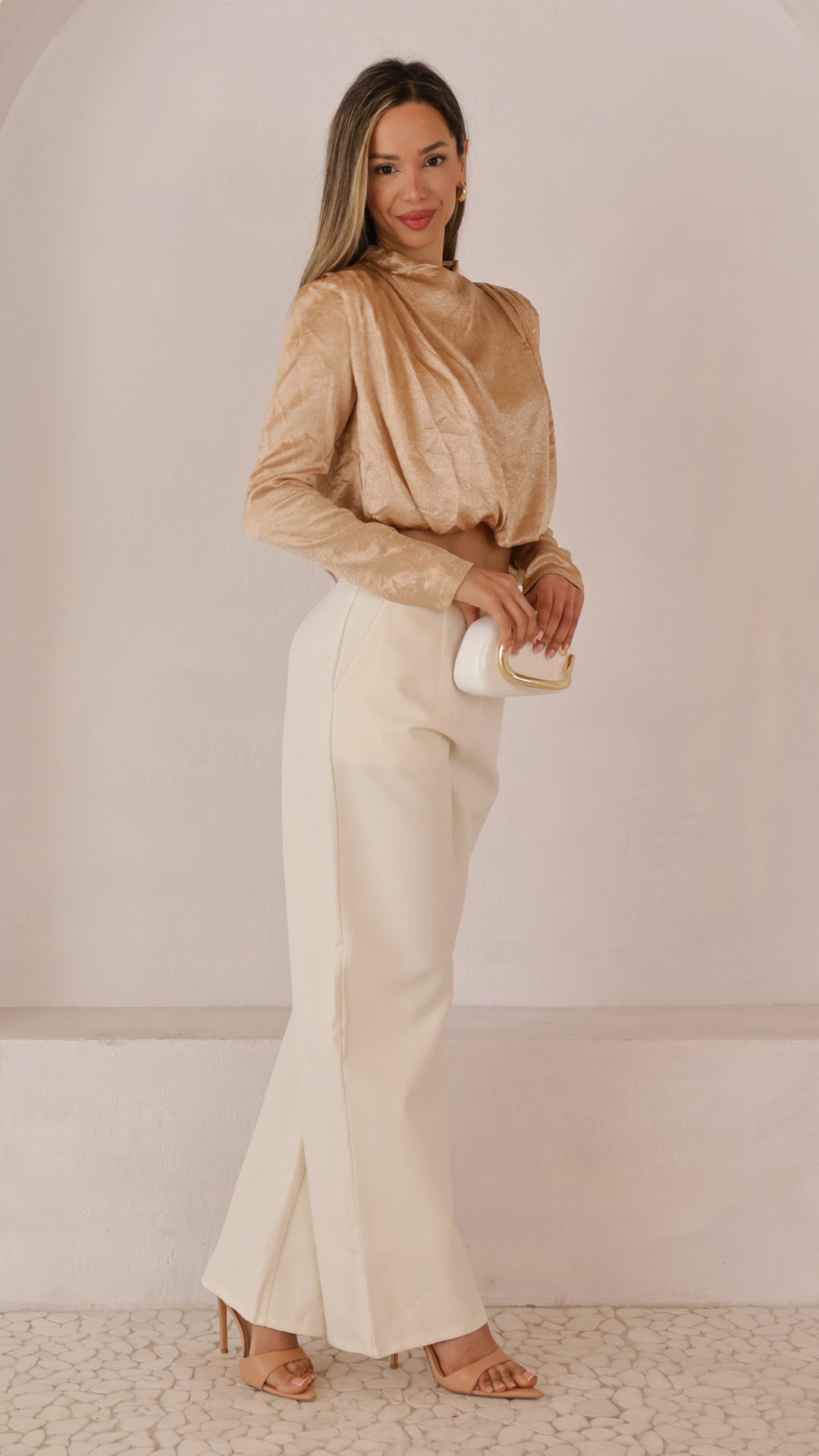 side view image 2 of Lody Top