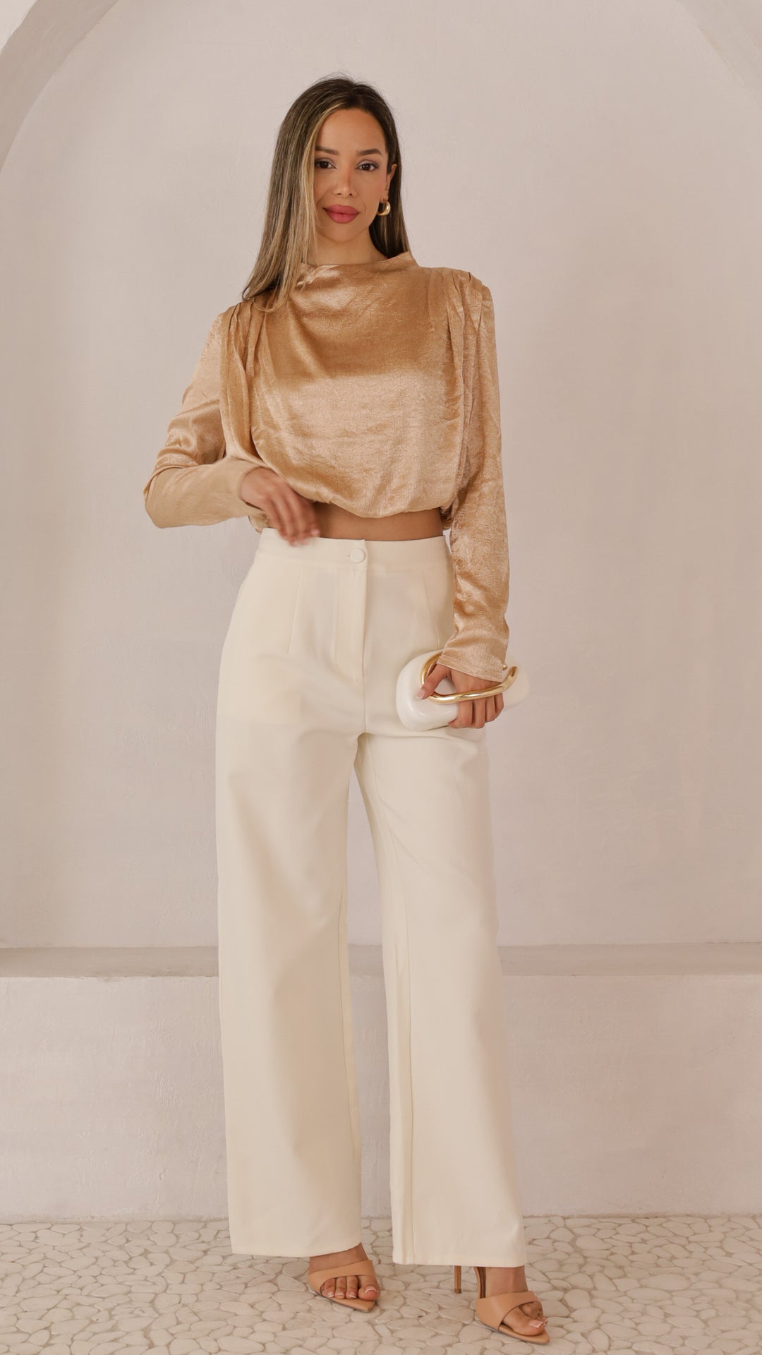 front view image 3 of Lody Top