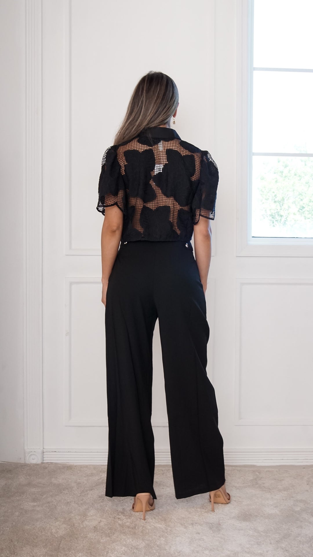 rear view image 1 of Vero Top