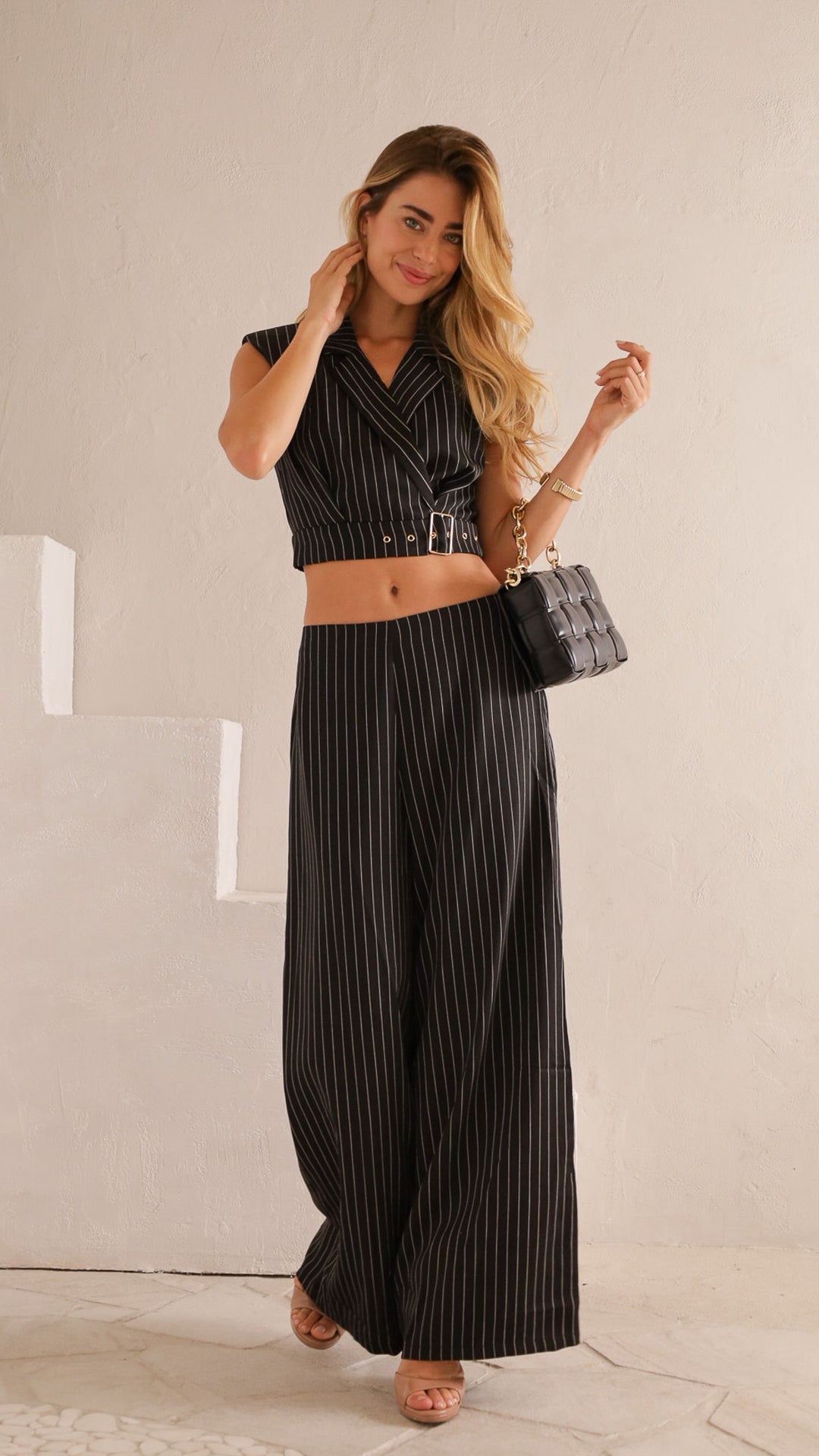 front view image 5 of Isabella Set