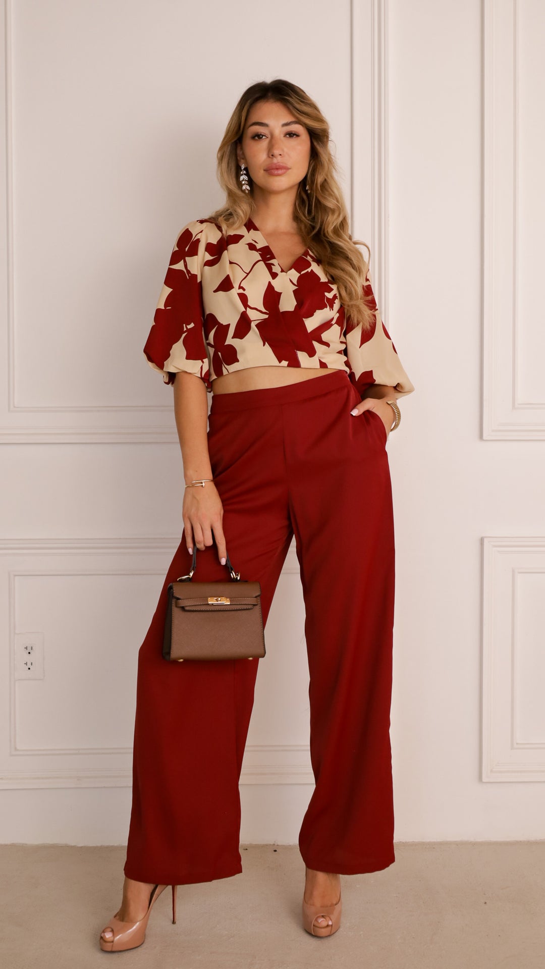 front view image 4 of Madi Set