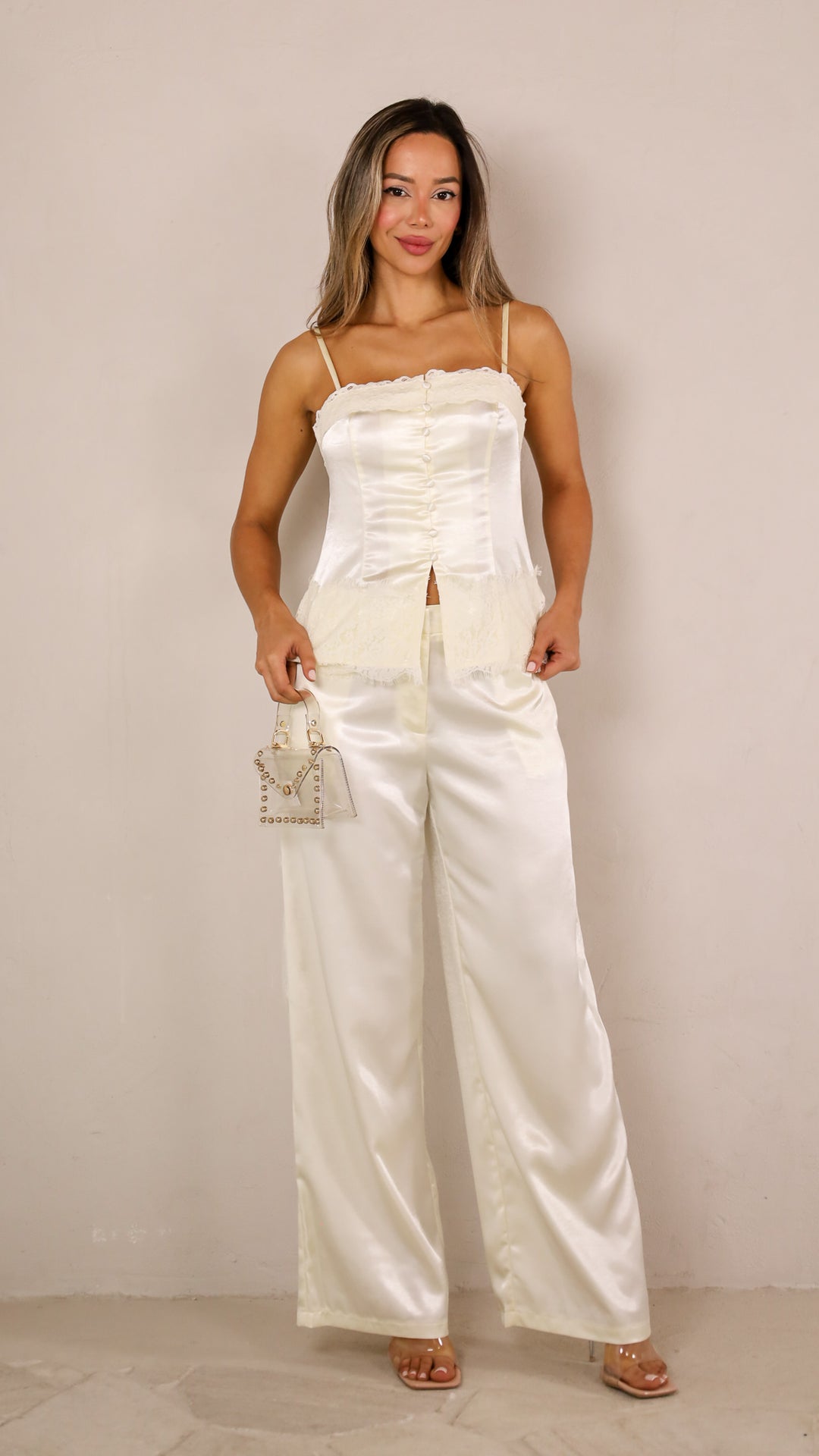front view image 1 of Karlina Set