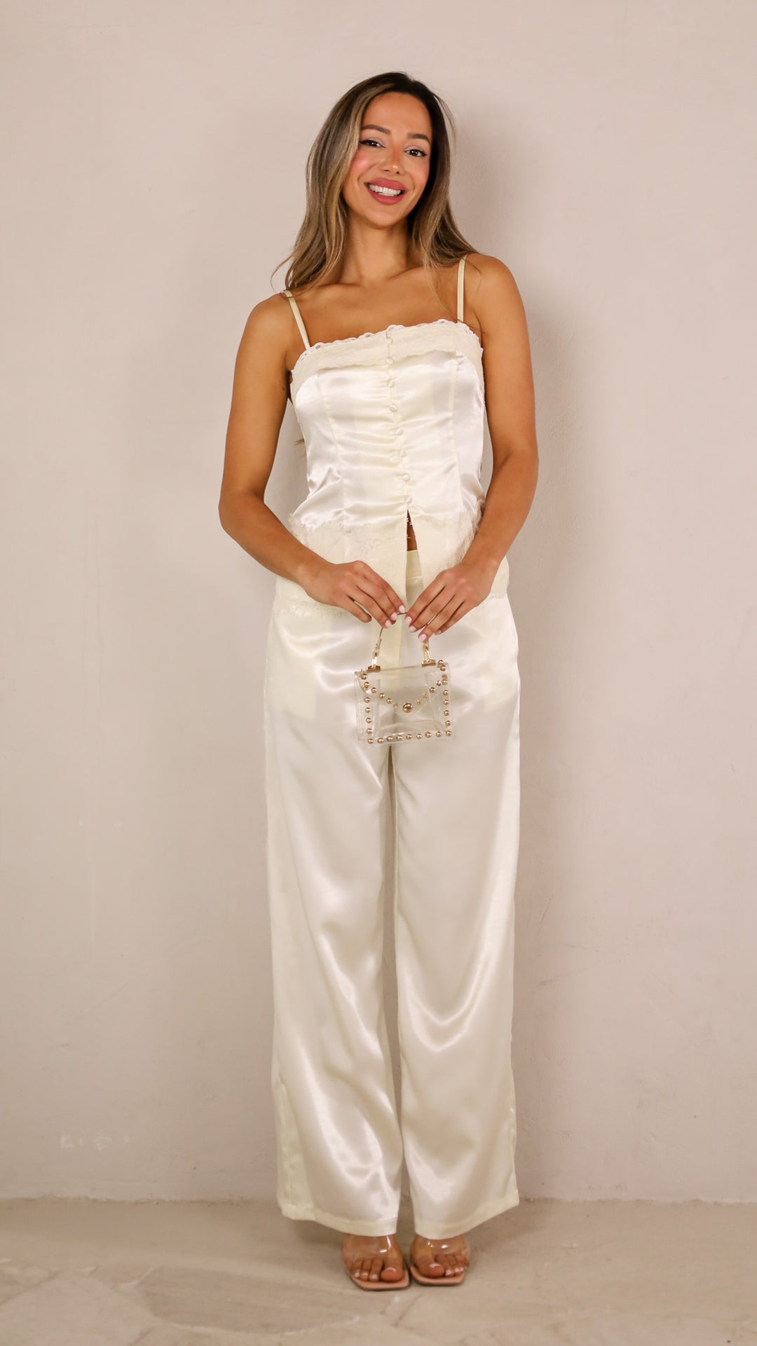 front view image 3 of Karlina Set