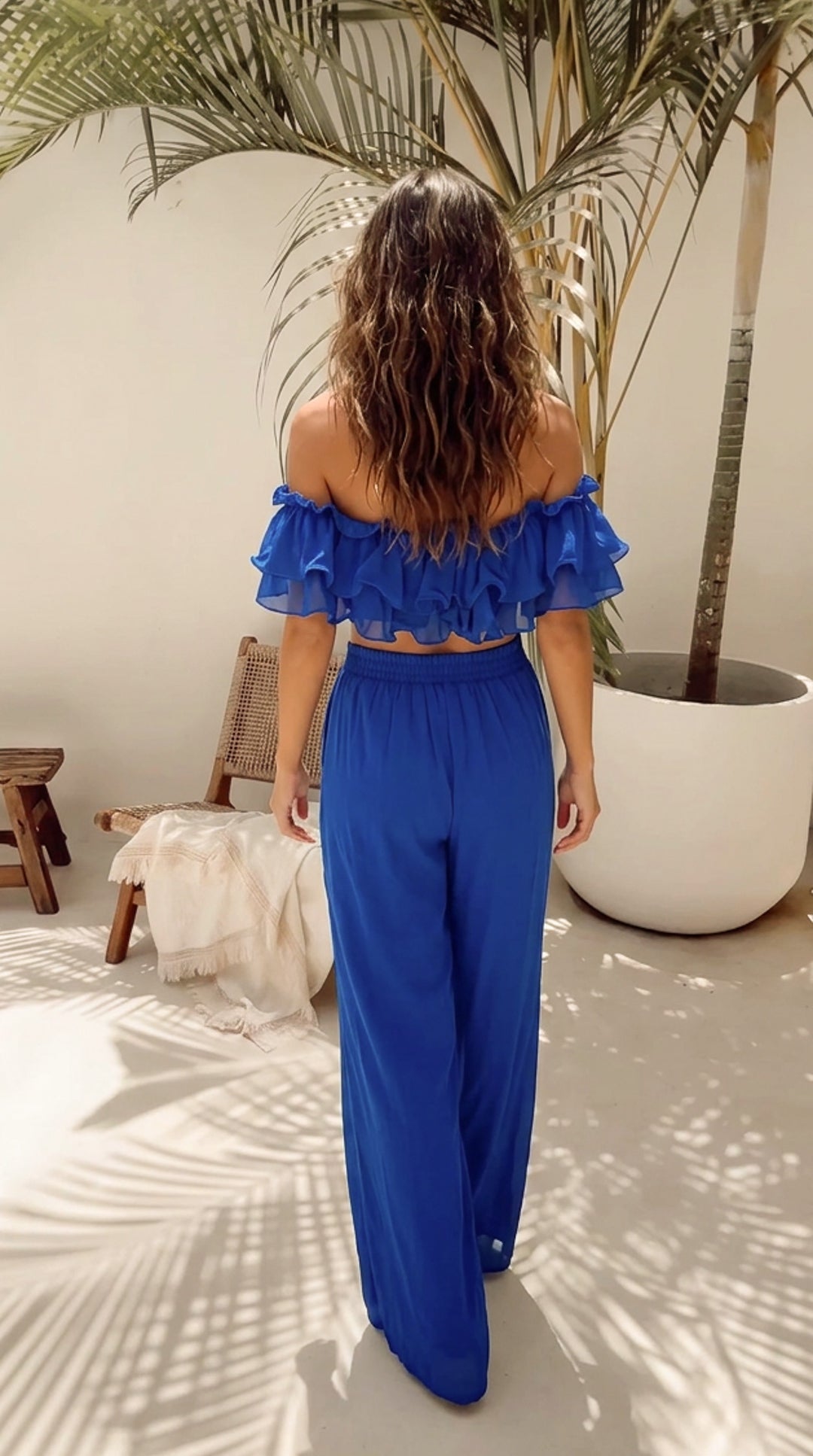 rear view image 1 of Azelia Set