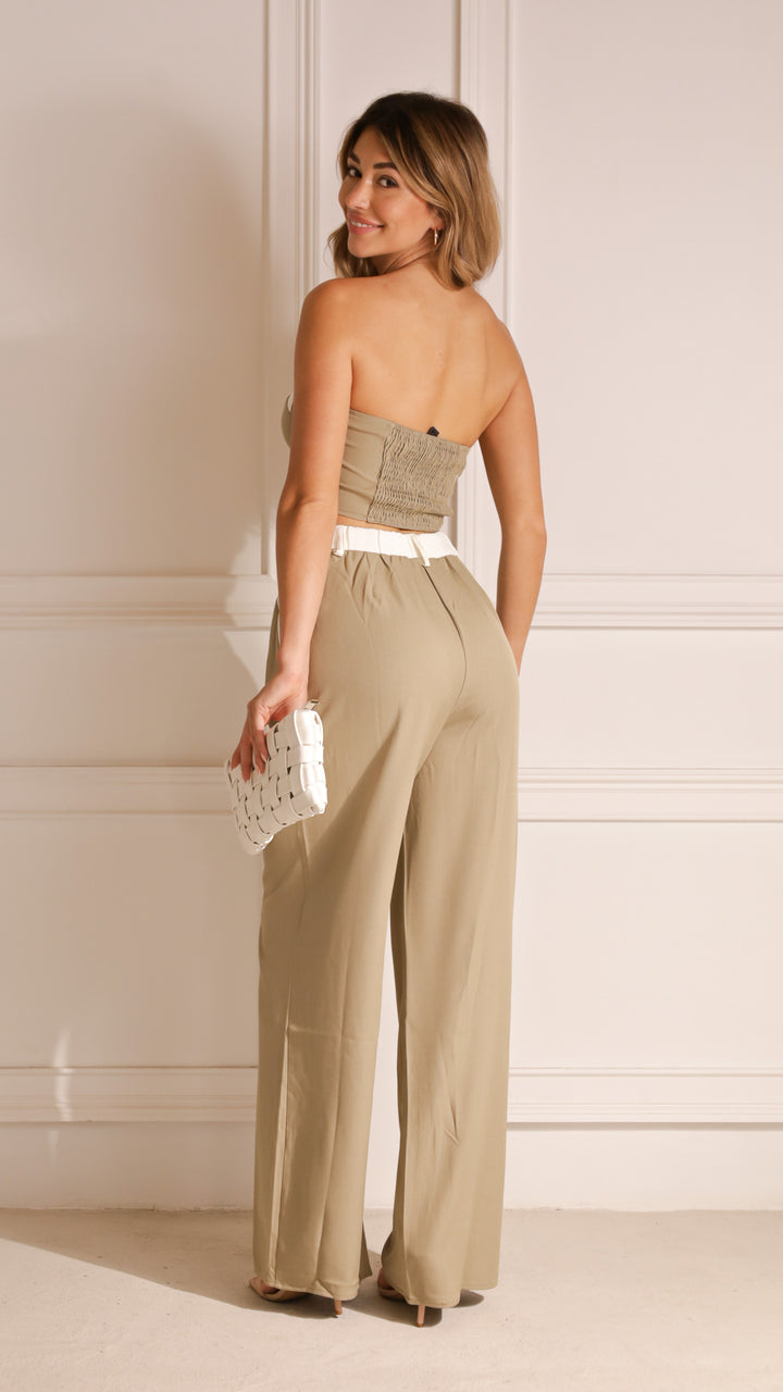 rear view image 1 of Dailin Set