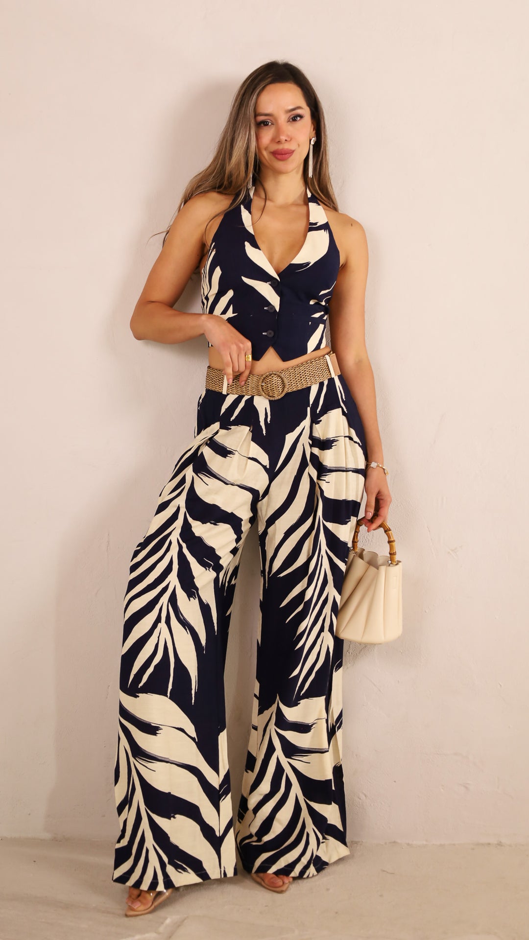 front view image 3 of Venne Pants Set