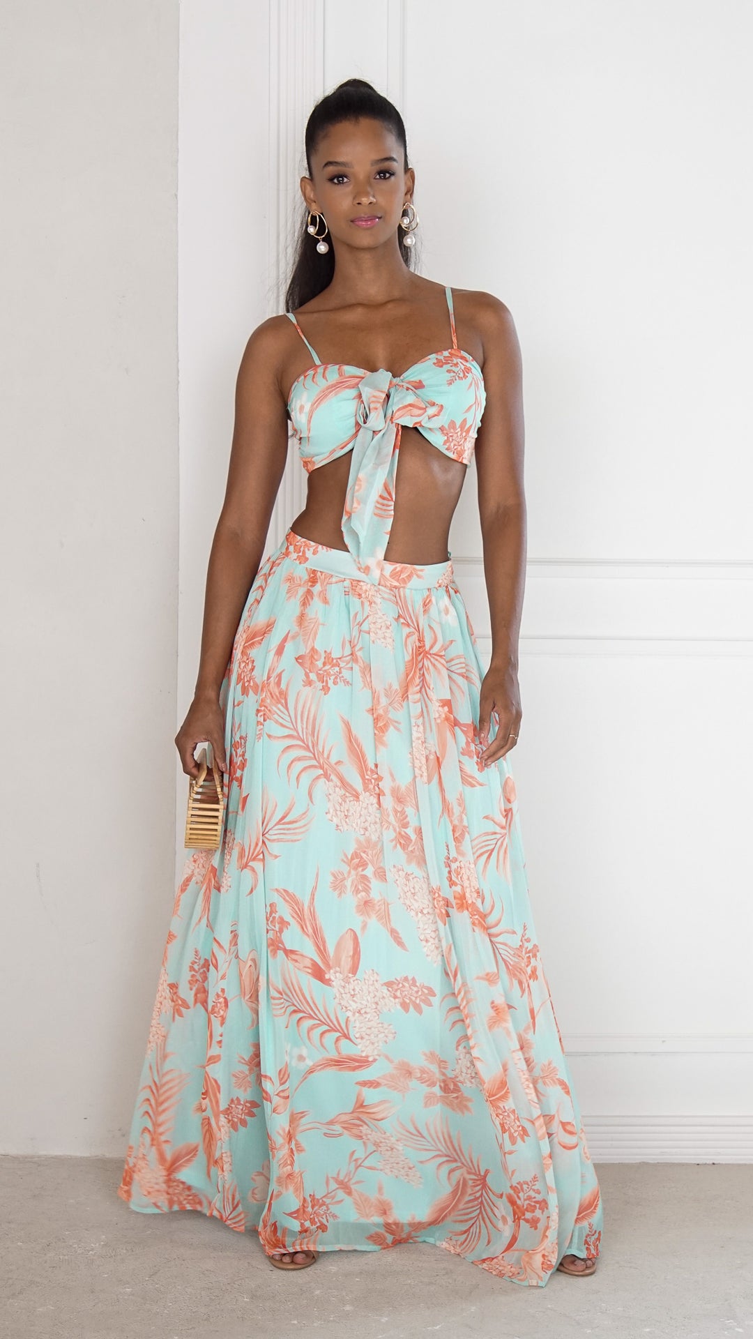 front view image 1 of Calista Maxi Set