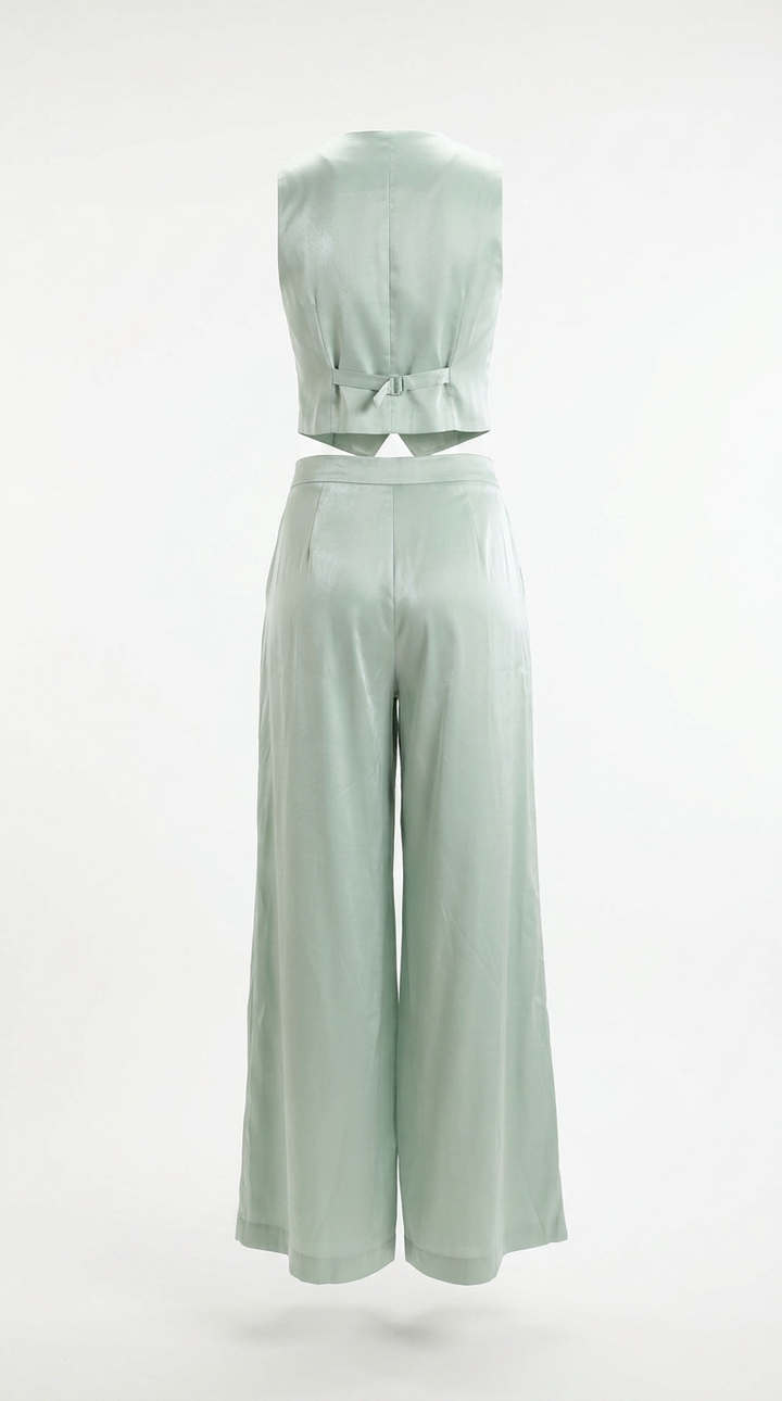 rear view image 1 of Elaris Set