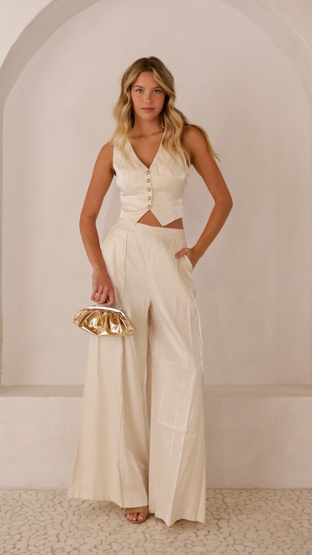 front view image 1 of Anessa Set