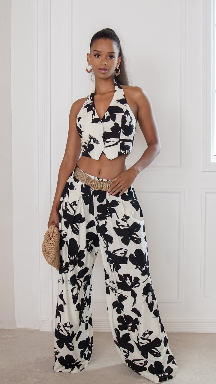 front view image 3 of Valene Set