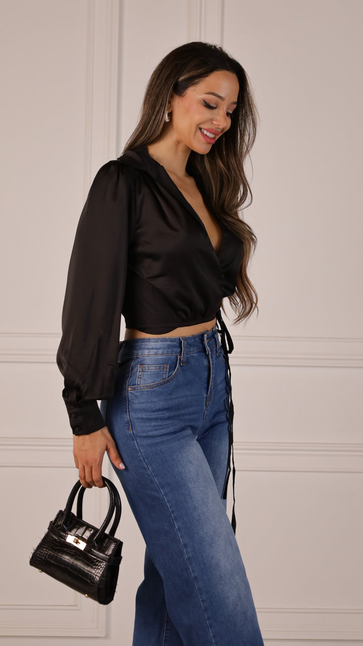 side view image 2 of Amaris Top