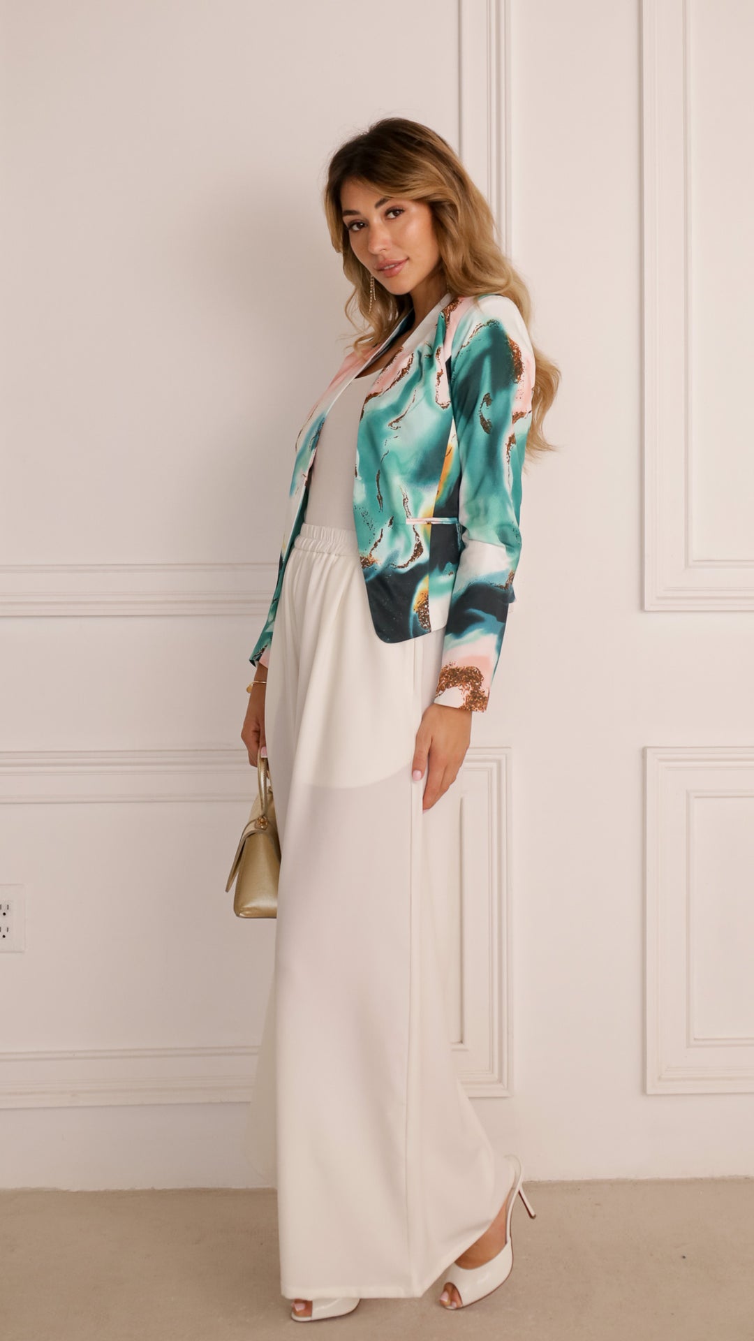 side view image 1 of Hersia Jacket