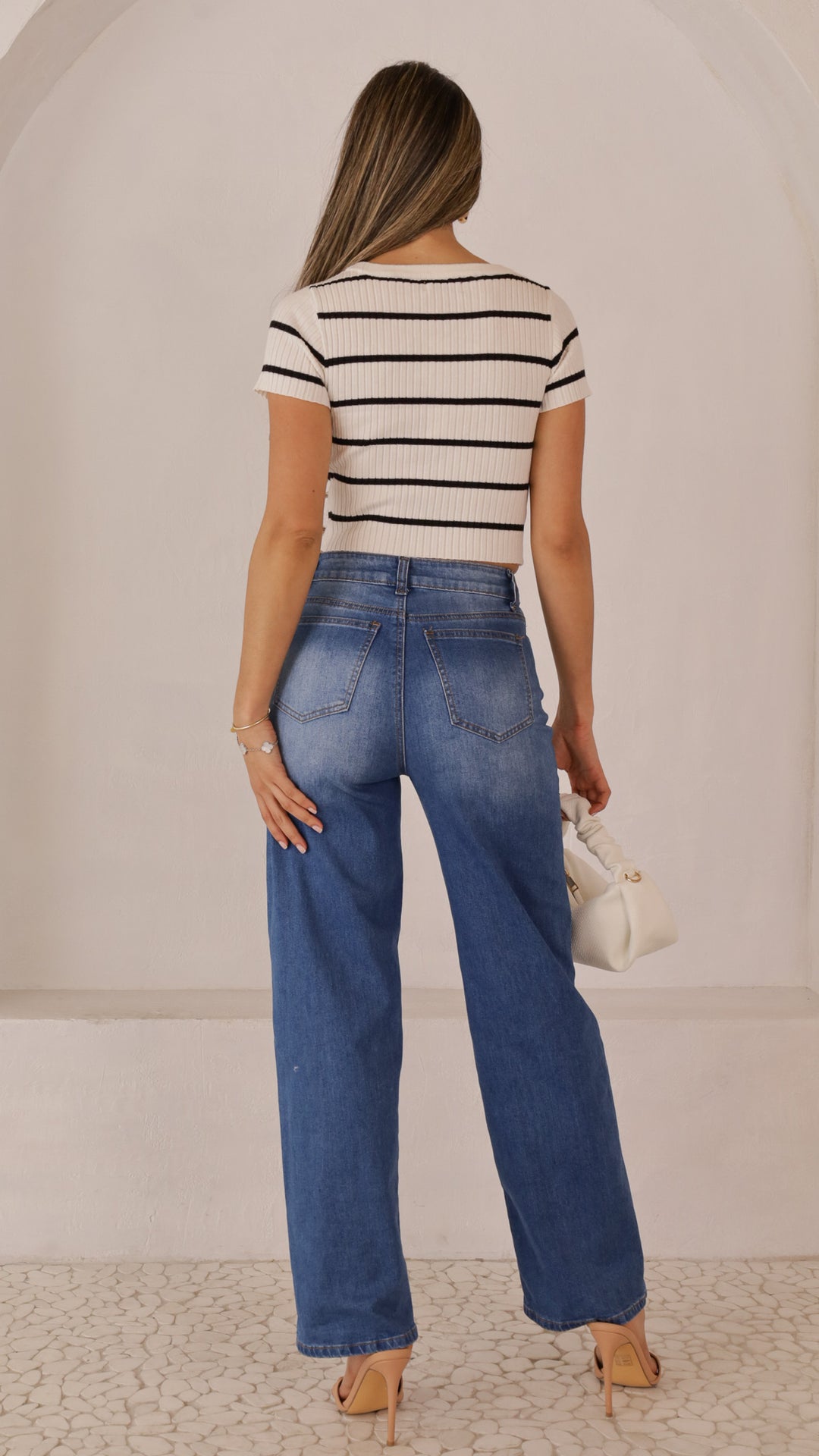 rear view image 1 of Yeslin Top