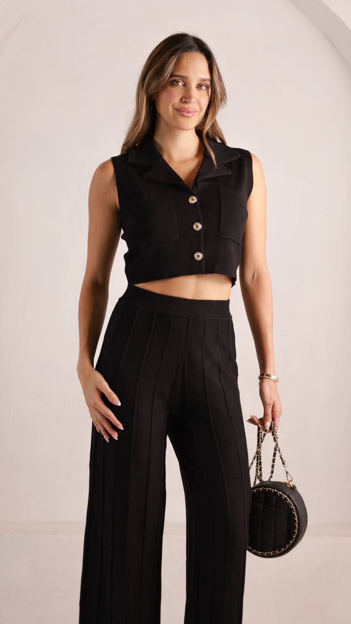 front view image 6 of Ienna Set